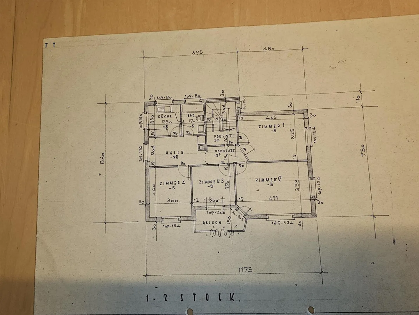 Central Three-Family House with Unobstructed Lake View - Photo 11 of 11