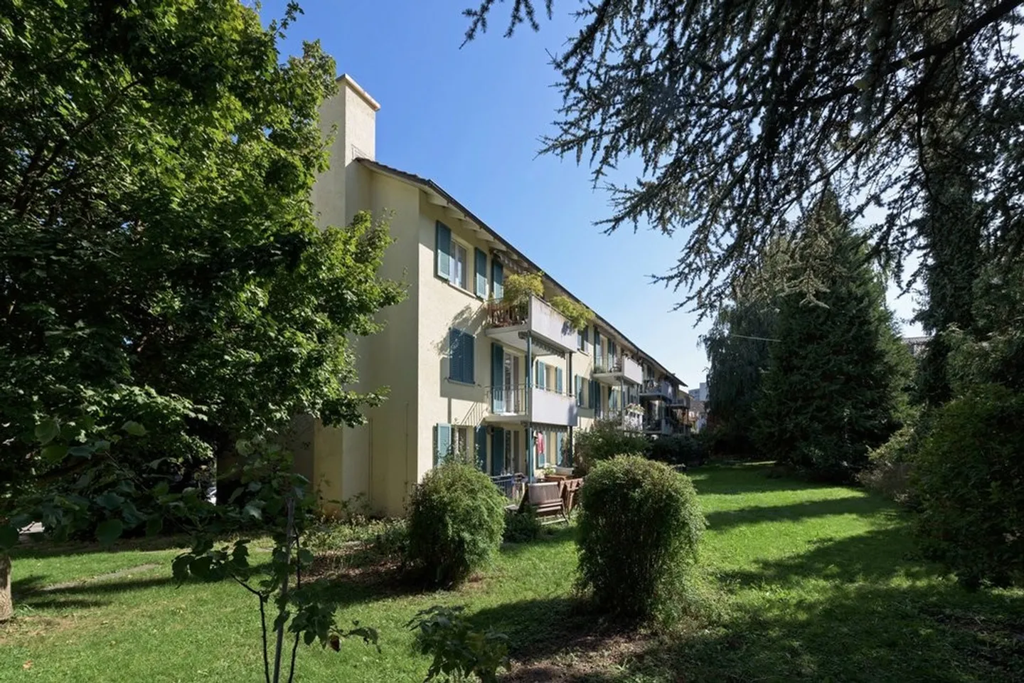 Votre nouvel appartement avec plan de sièges de jardin ? Contrat de location limité - Photo 1 sur 10