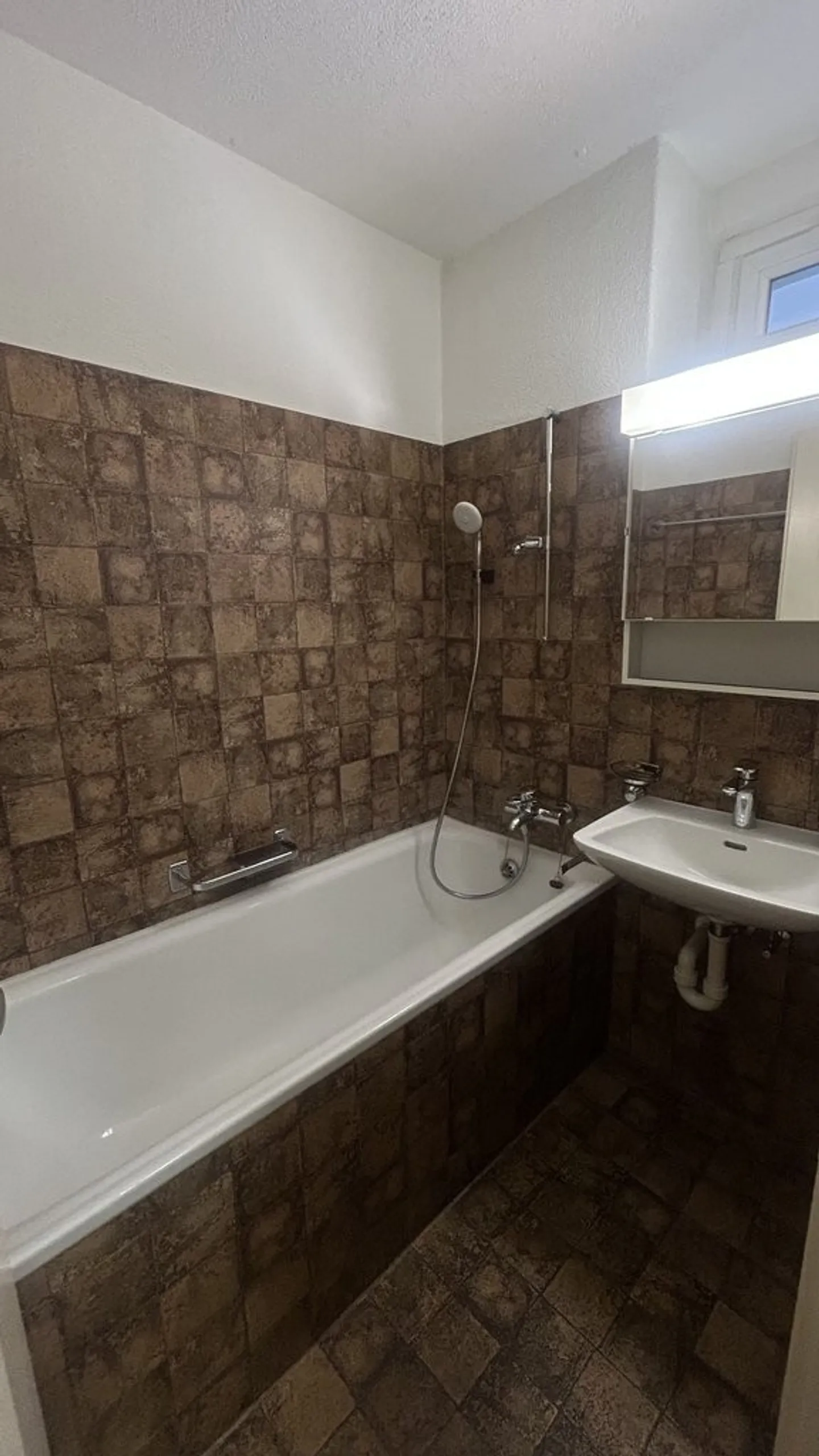 Votre nouvel appartement avec plan de sièges de jardin ? Contrat de location limité - Photo 4 sur 10