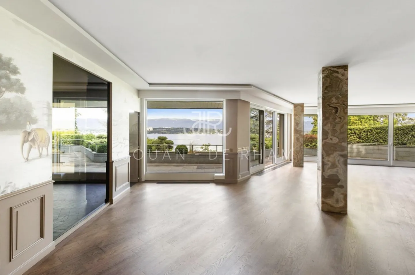 Appartement extraordinaire avec vue panoramique - Photo 1 sur 6