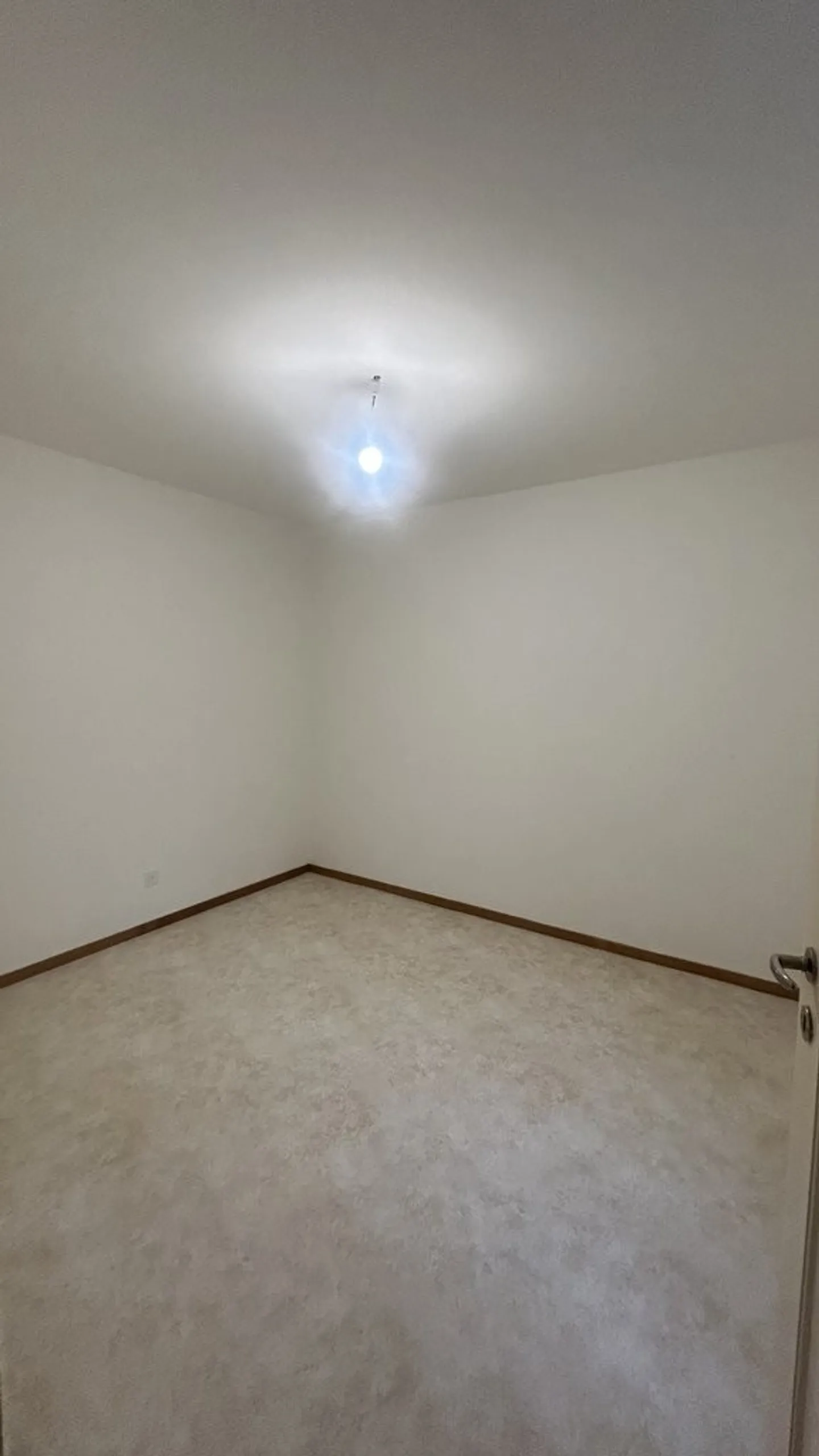 Votre nouvel appartement avec plan de sièges de jardin ? Contrat de location limité - Photo 9 sur 10