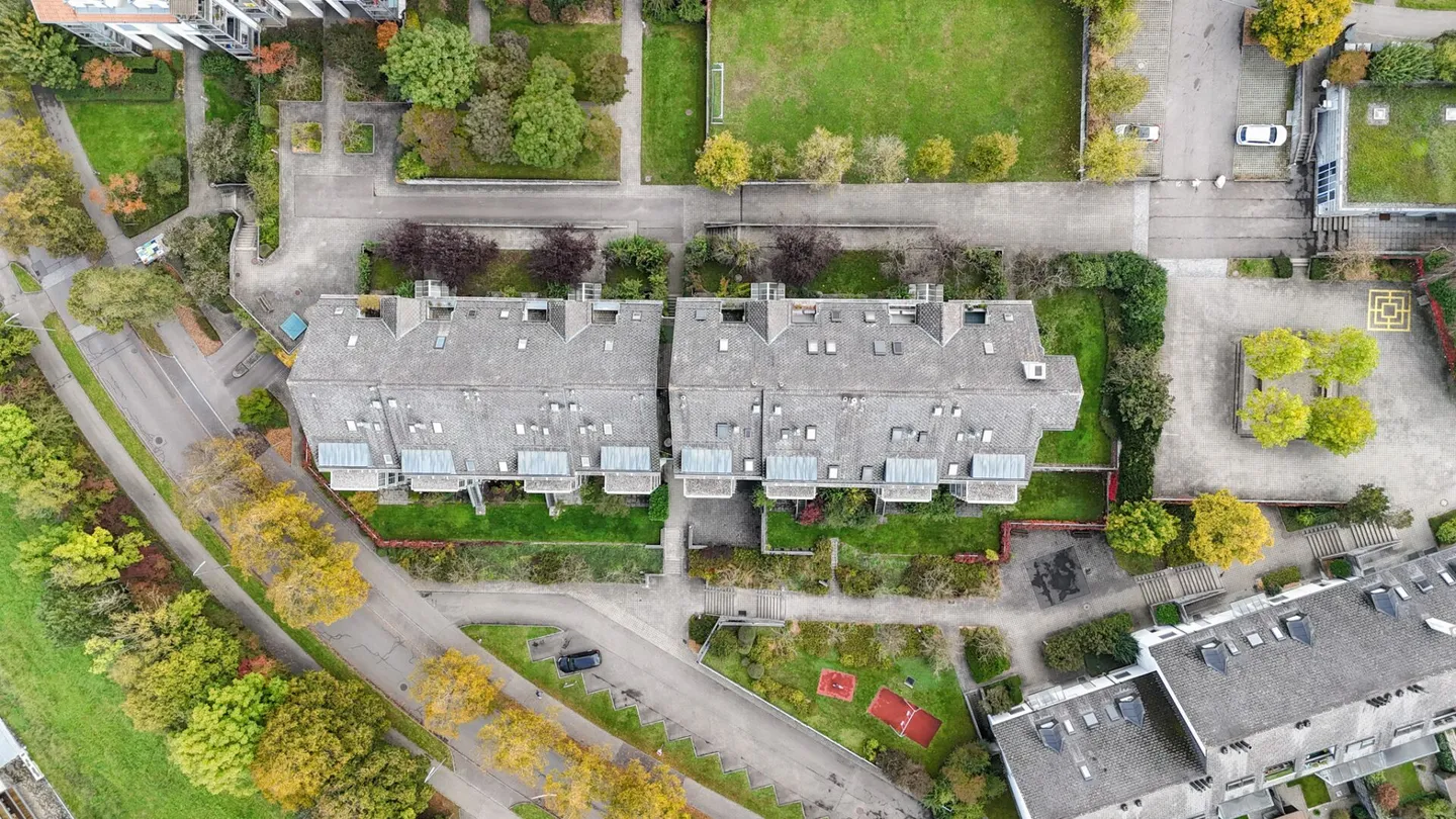 Centrale e tranquilla: Luminoso appartamento duplex di 3,5 locali con giardino d'inverno e balcone - Foto 21 di 21