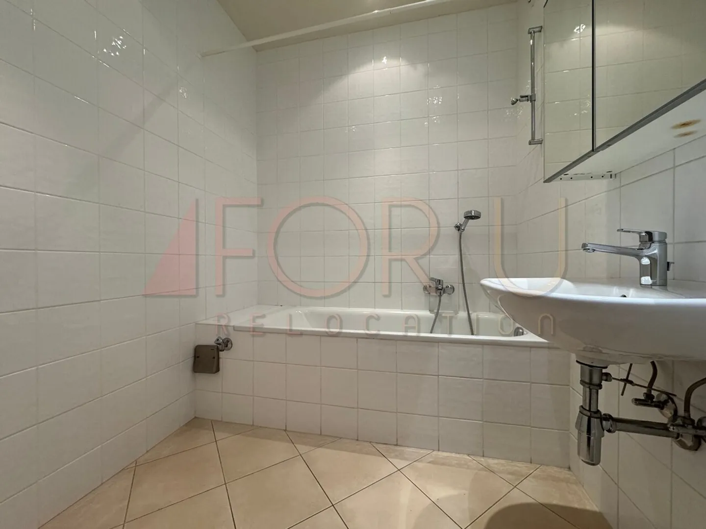 Very nice 3.5 room apartment with 2 balconies and quiet in Malagnou - Photo 8 of 12