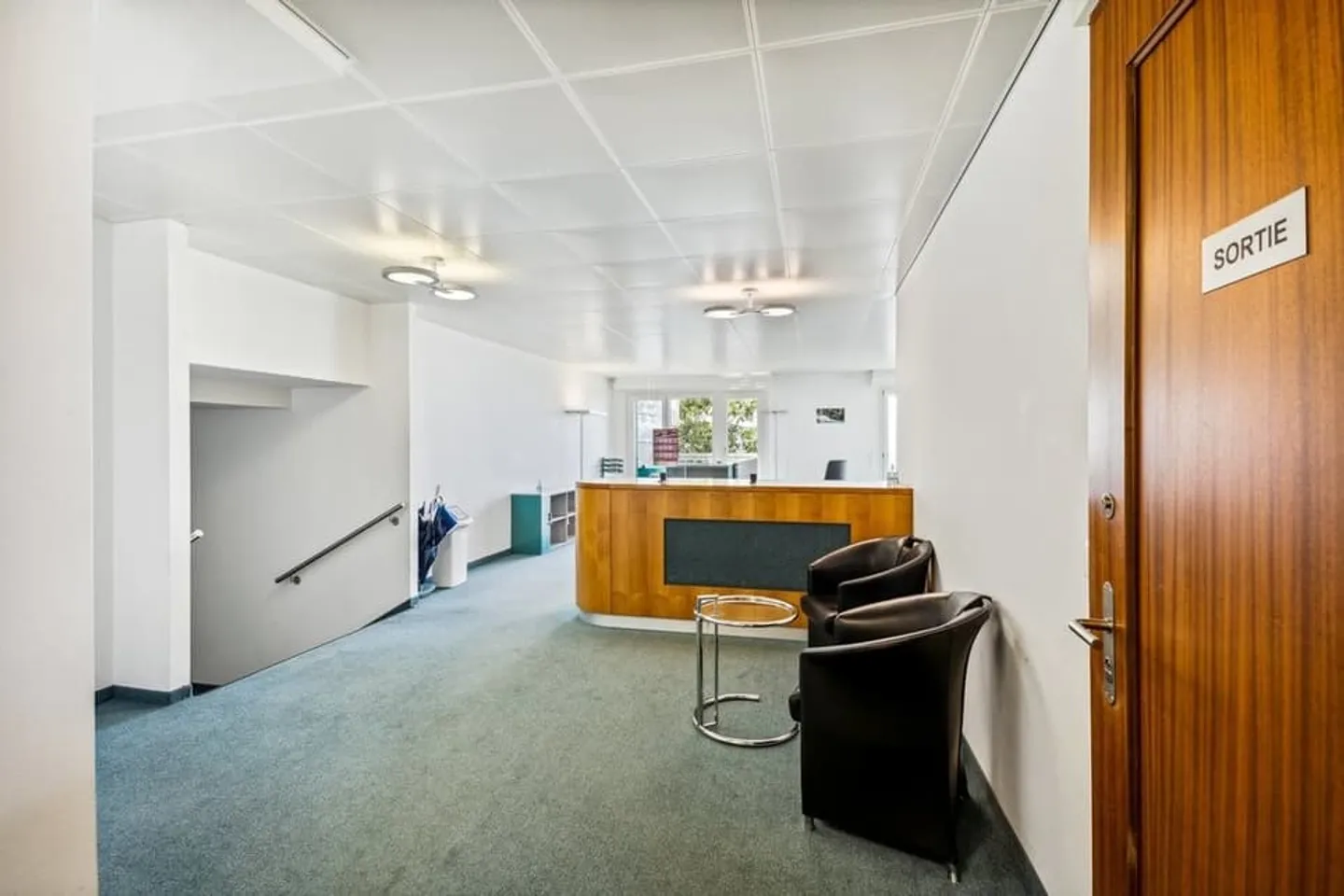 Beautiful furnished apartment in residential building - Photo 3 of 11