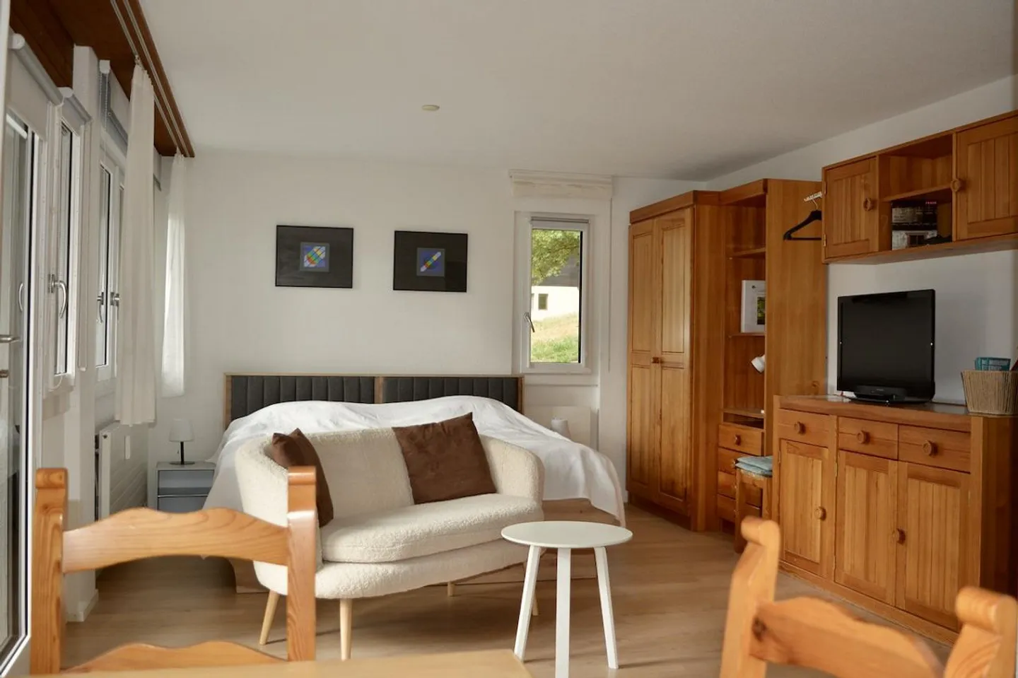 Modernisiertes Studio mit Terrasse - Foto 5 von 10