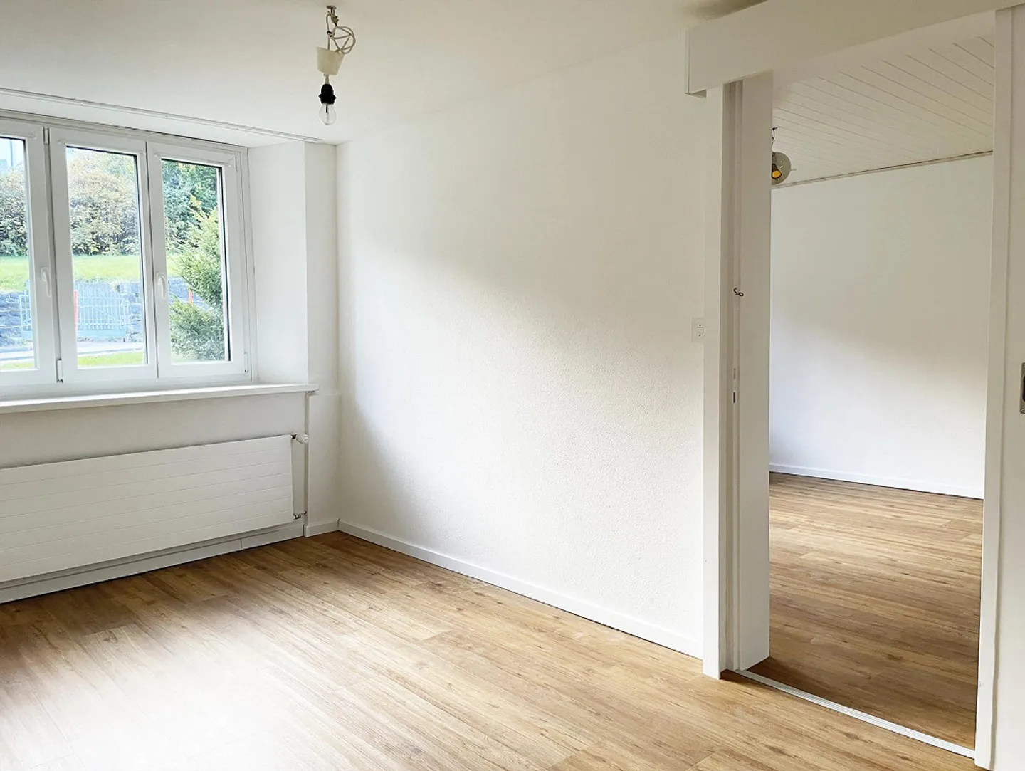 Komplett renoviert, beste Materialien, mit Waschturm - Foto 3 von 8