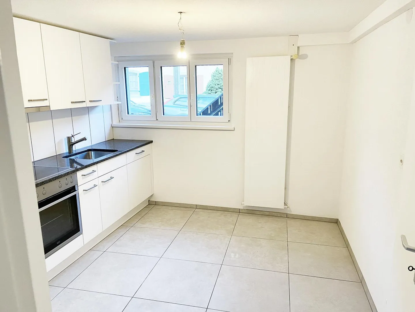 Komplett renoviert, beste Materialien, mit Waschturm - Foto 5 von 8