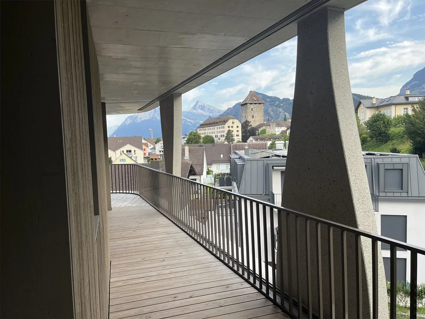 Moderne Penthouse mit grosser Terrasse - Foto 4 von 10