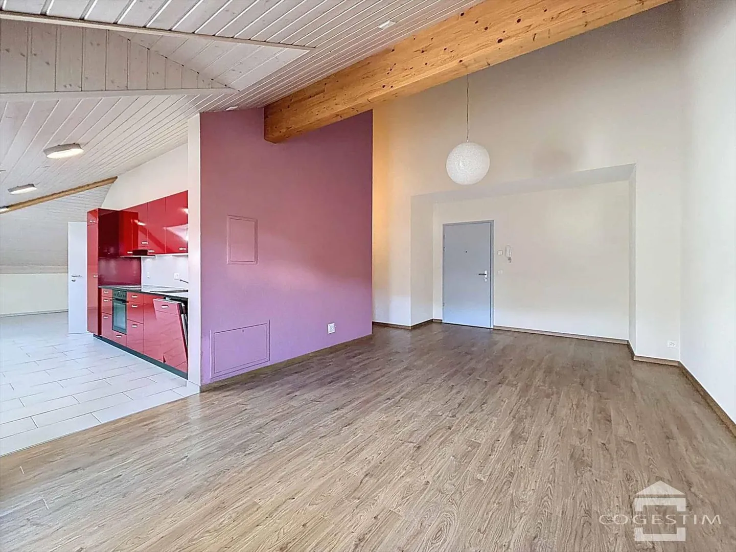 2.5 Room Apartment - Photo 2 of 13