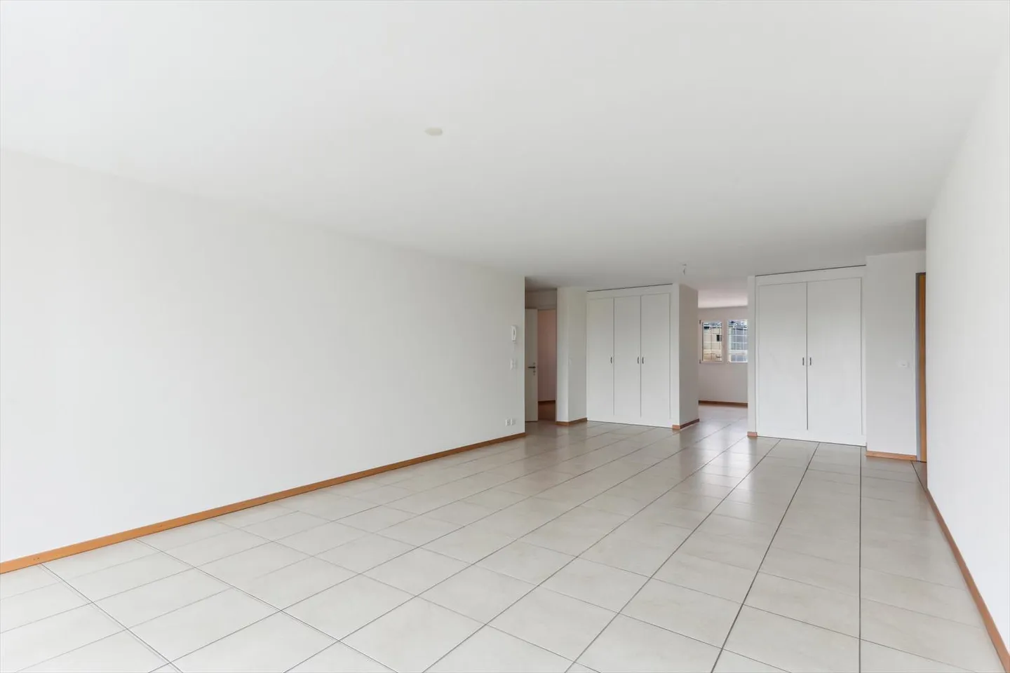 3,5 Zimmer mit Terrasse und Blick auf einen Park - MIETE MIT KOSTENFREIER KAUTION - Foto 3 von 6