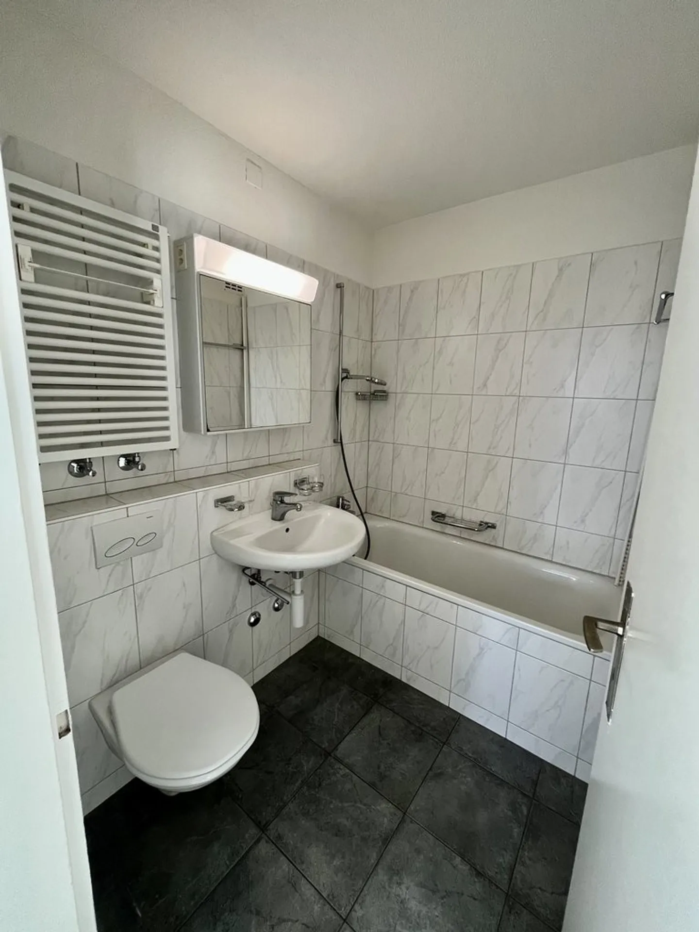 Vue panoramique dans le meilleur emplacement - Photo 3 sur 8