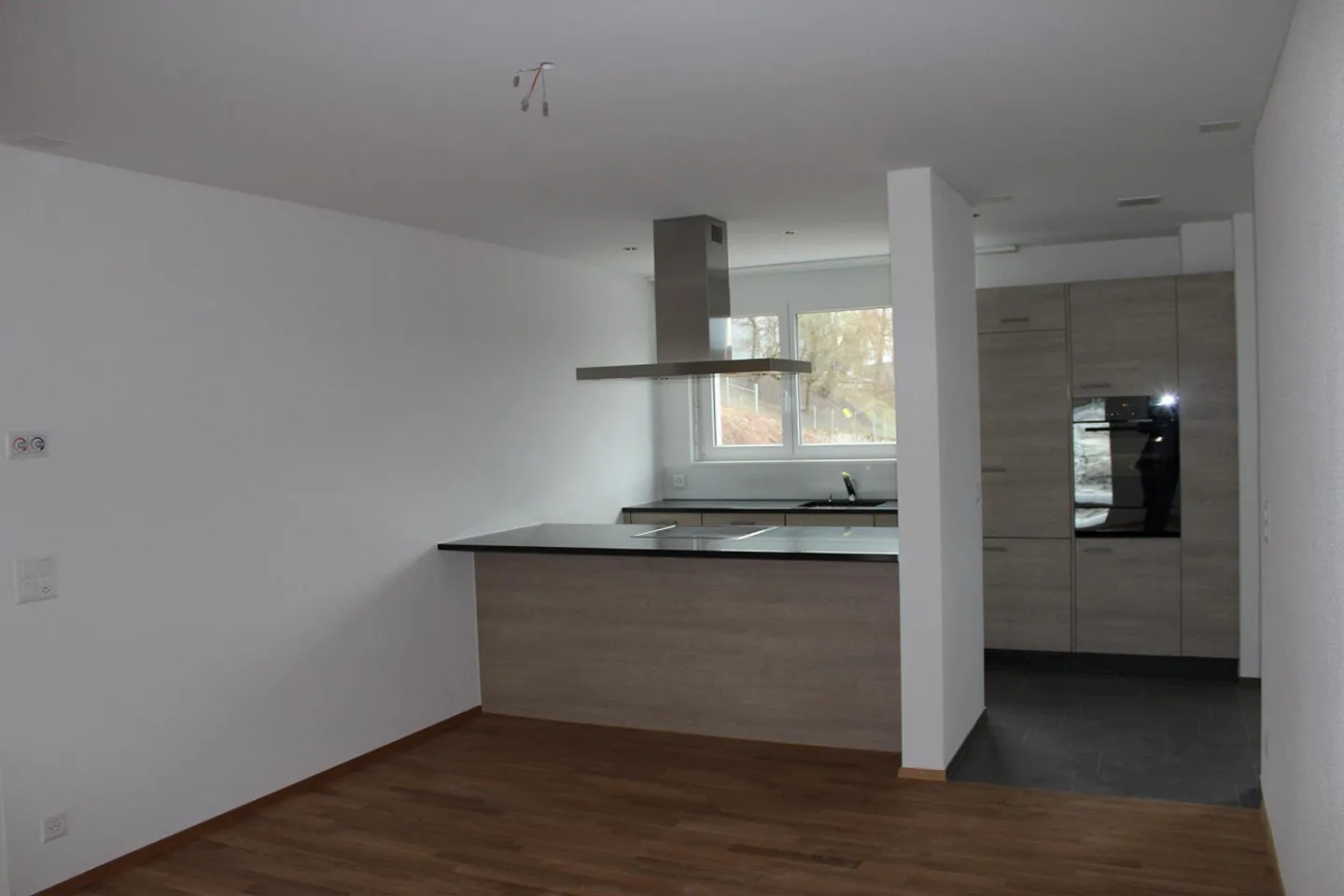 Appartement lumineux de 3,5 pièces au 1er étage - Photo 2 sur 10