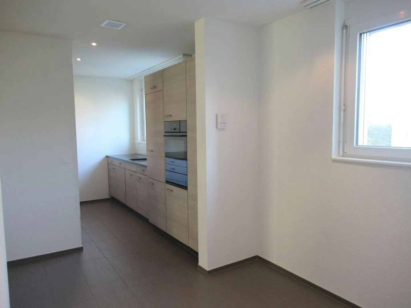 Appartement lumineux de 3,5 pièces au 1er étage - Photo 3 sur 10