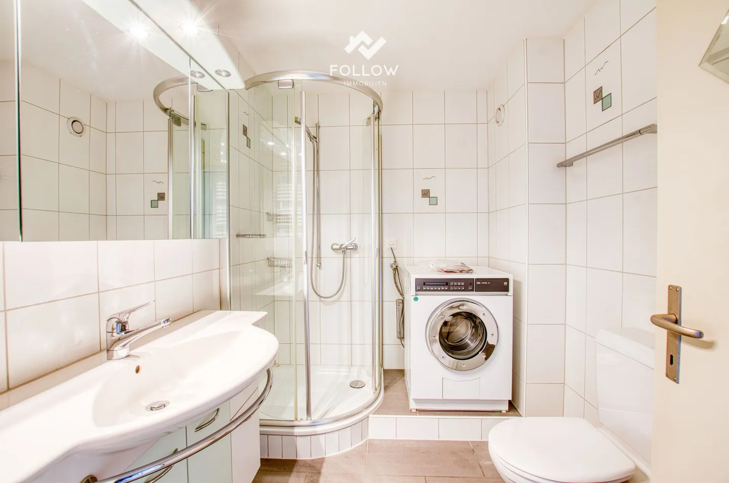 Première occupation après modernisation : appartement de 4,5 pièces avec vue imprenable - Photo 8 sur 9