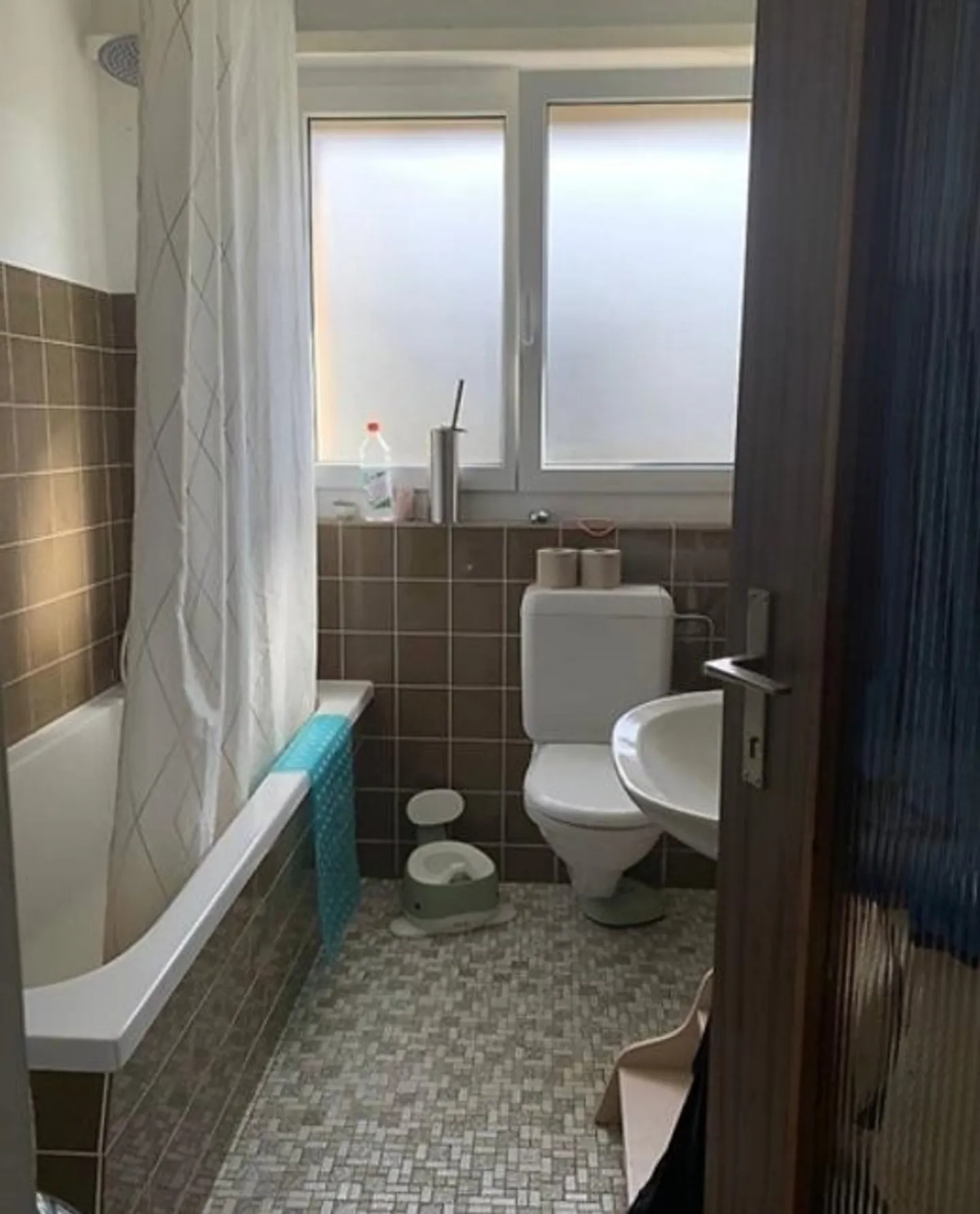 Schöne Wohnung in Allenwinden sucht neue Bewohner! - Foto 8 von 9