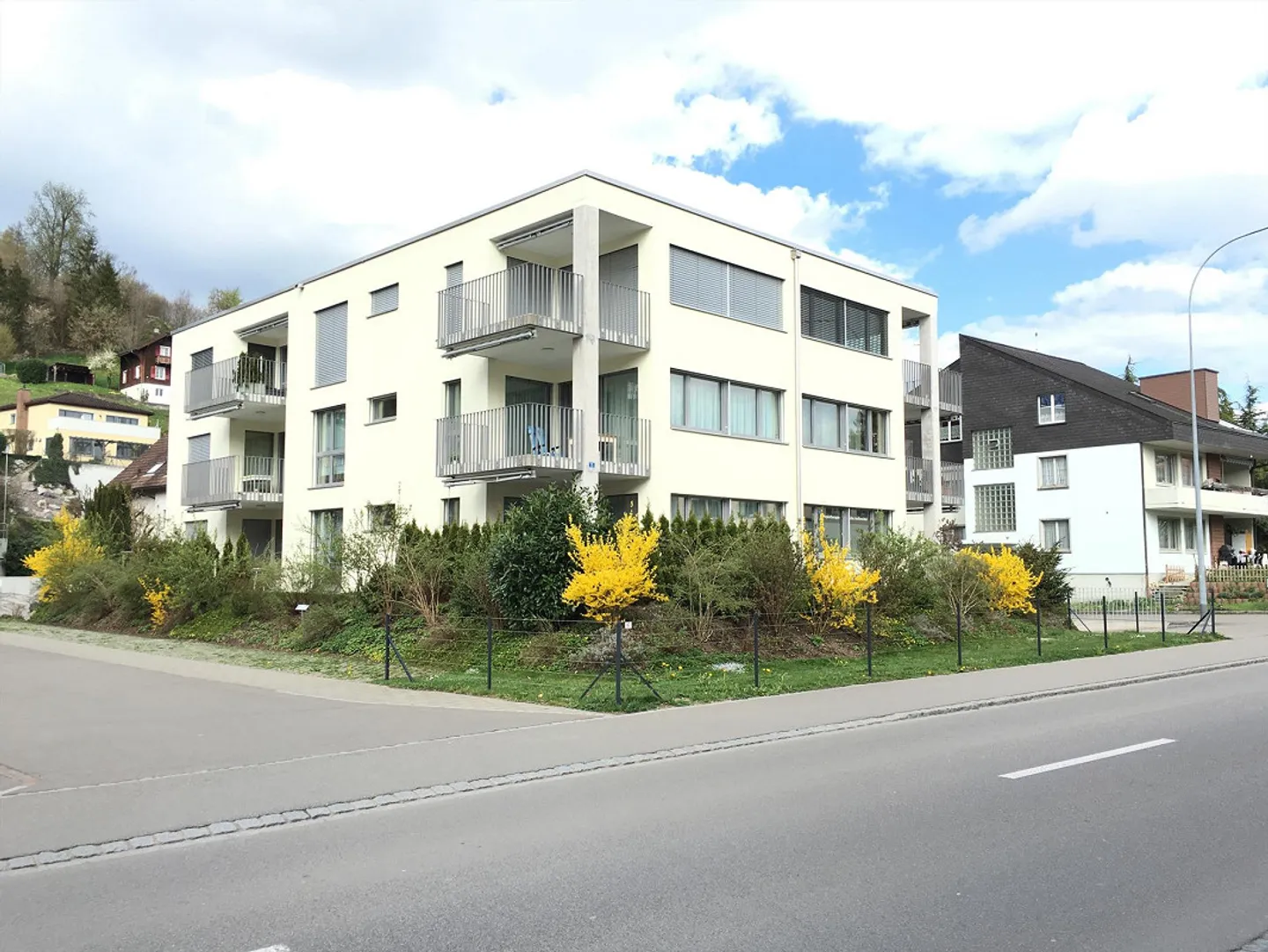 moderne, spacieux et lumineux - Photo 1 sur 7