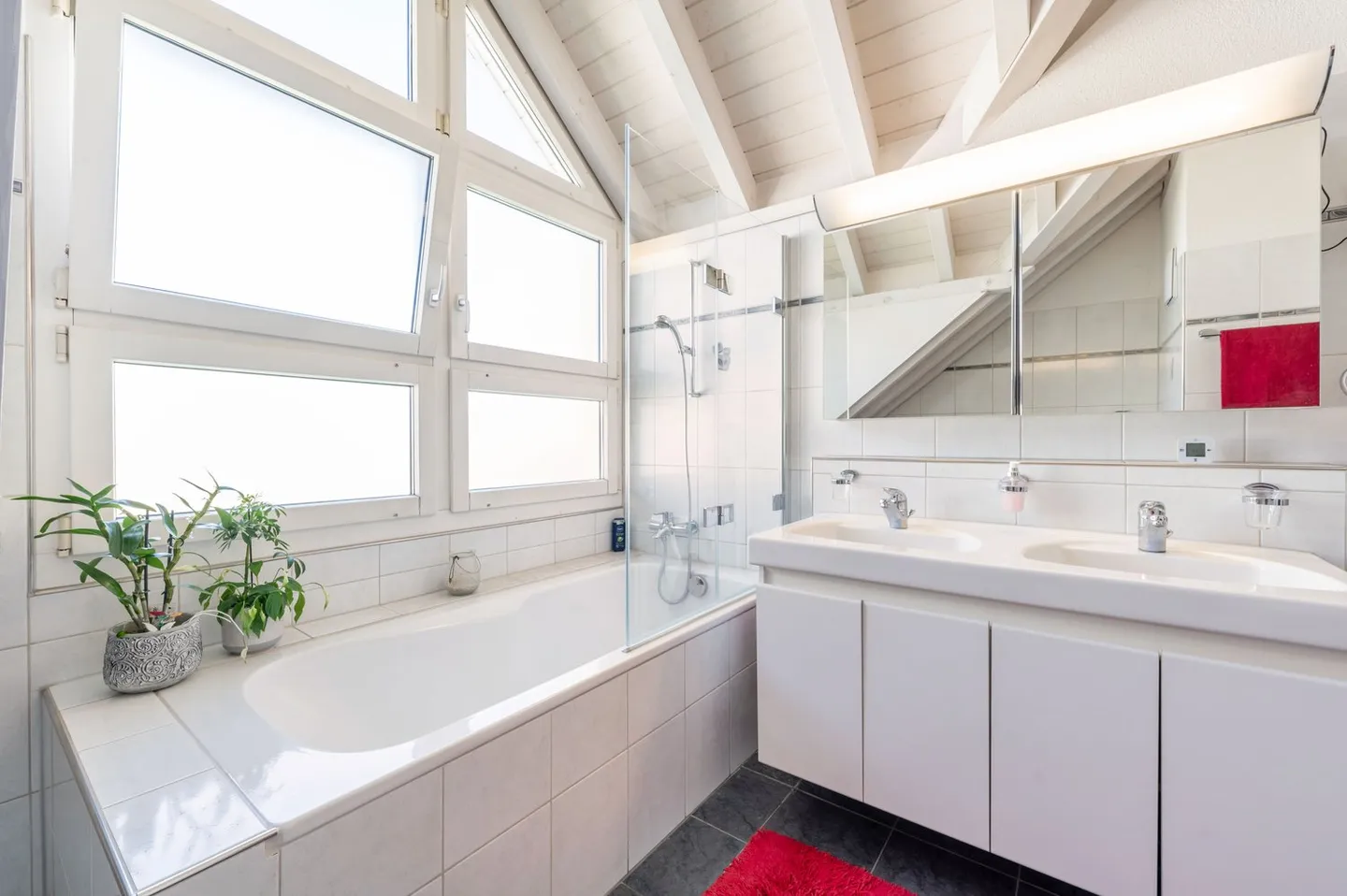 Vivere al Centro con una Bella Vista - Foto 5 di 9