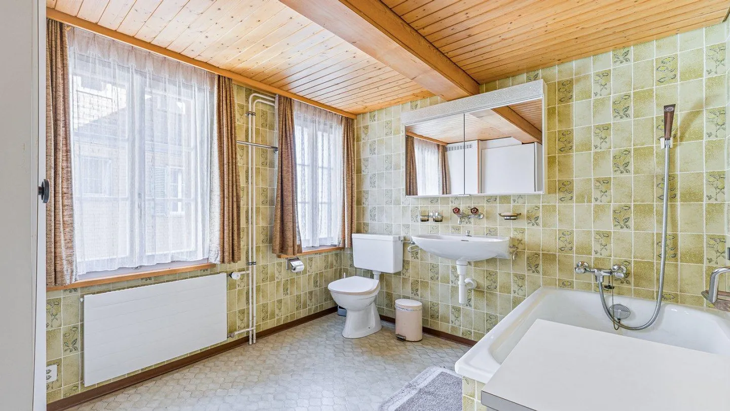 AgentSelly - House with workshop and apartment - Photo 8 of 13