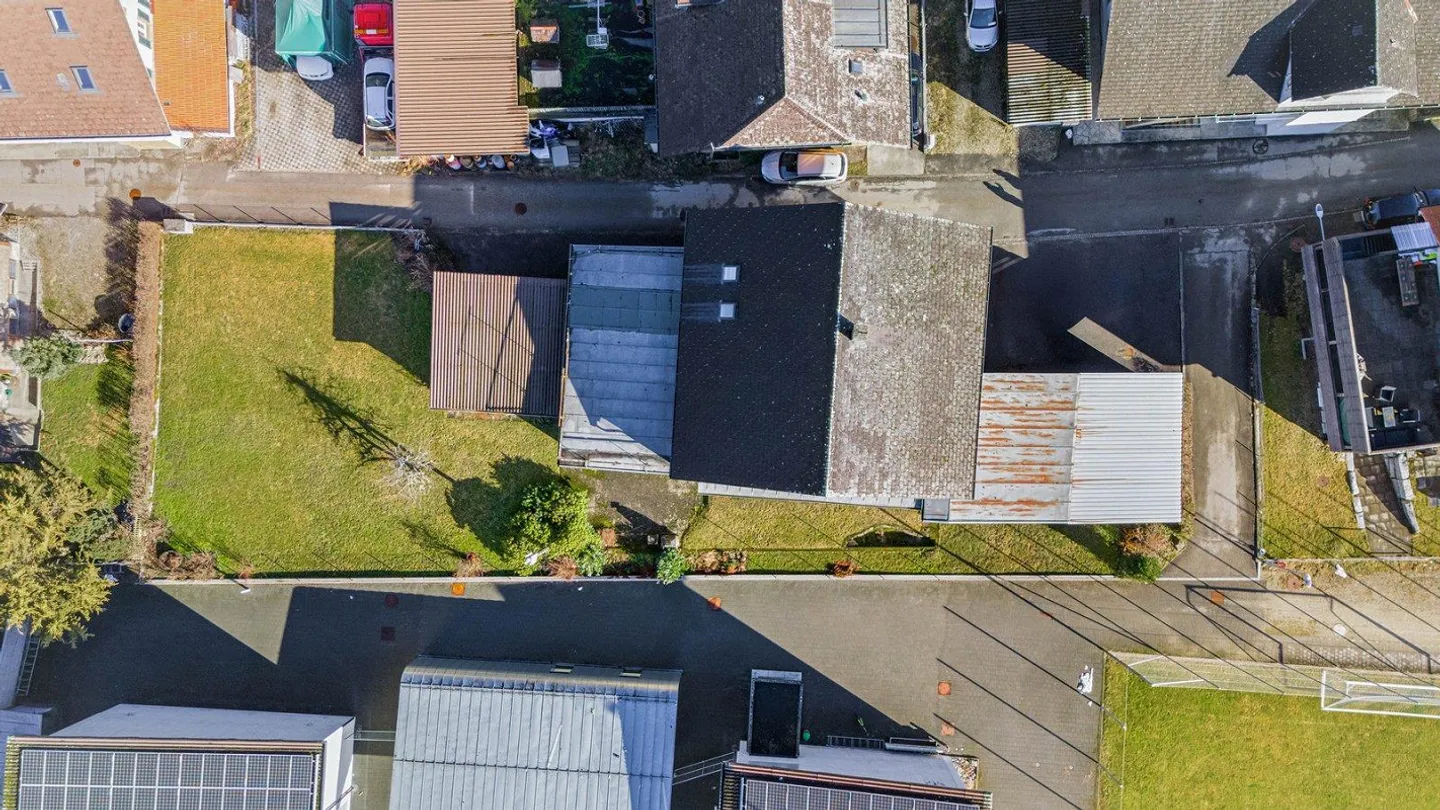 AgentSelly - House with workshop and apartment - Photo 12 of 13