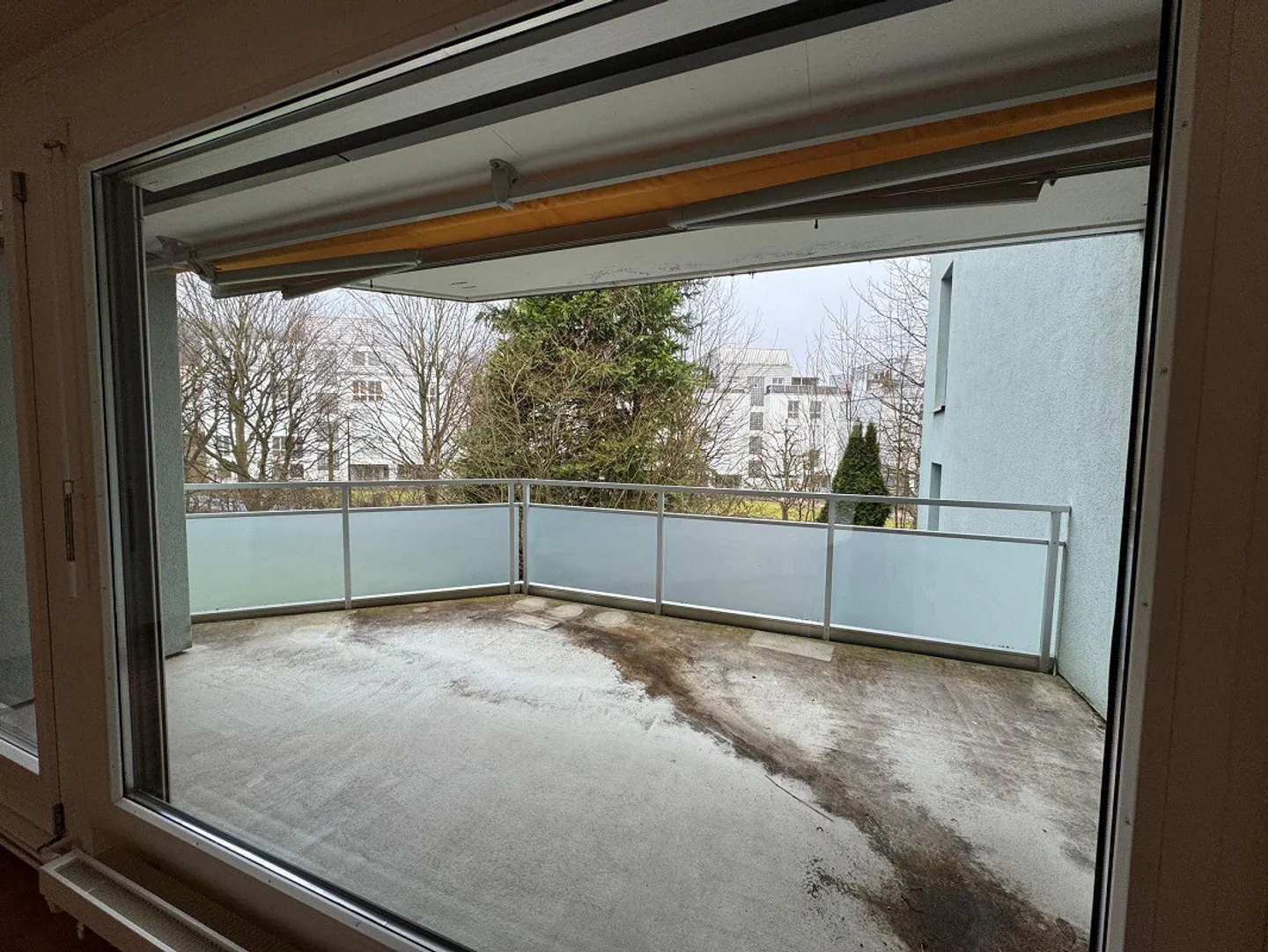 Grand appartement de 3,5 pièces dans un emplacement ensoleillé - Photo 11 sur 13