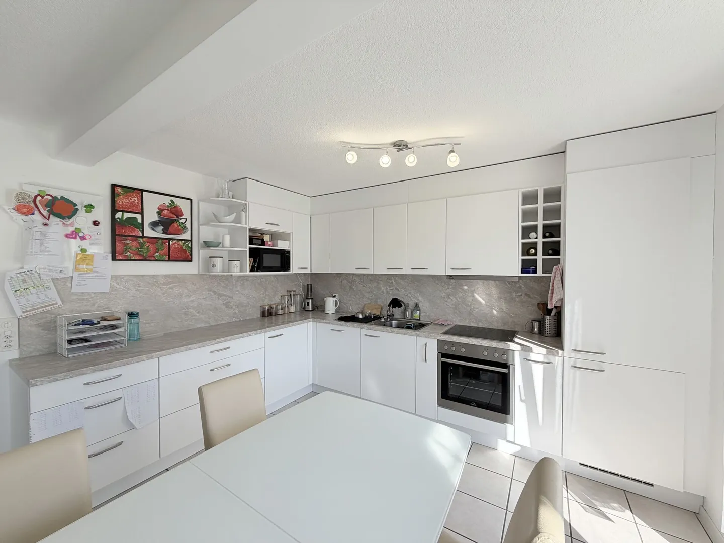 Helle 3.5-Zimmerwohnung mit Garten - Foto 4 von 10