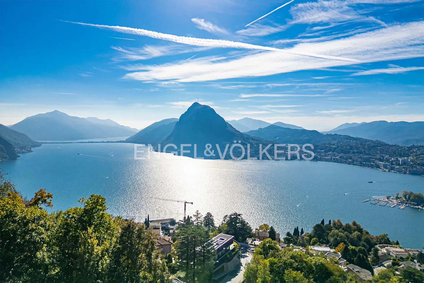 Elegance and Tranquility in Aldesago: Charm in 3.5 Rooms - Photo 2 of 13