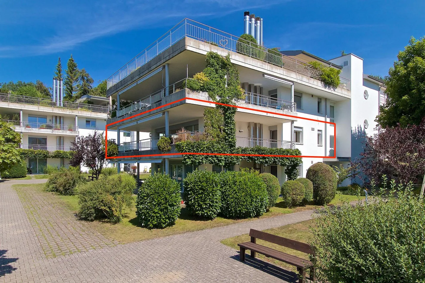 Lyss, le Alpi e il Giura in vista: grande appartamento di proprietà - Foto 1 di 17