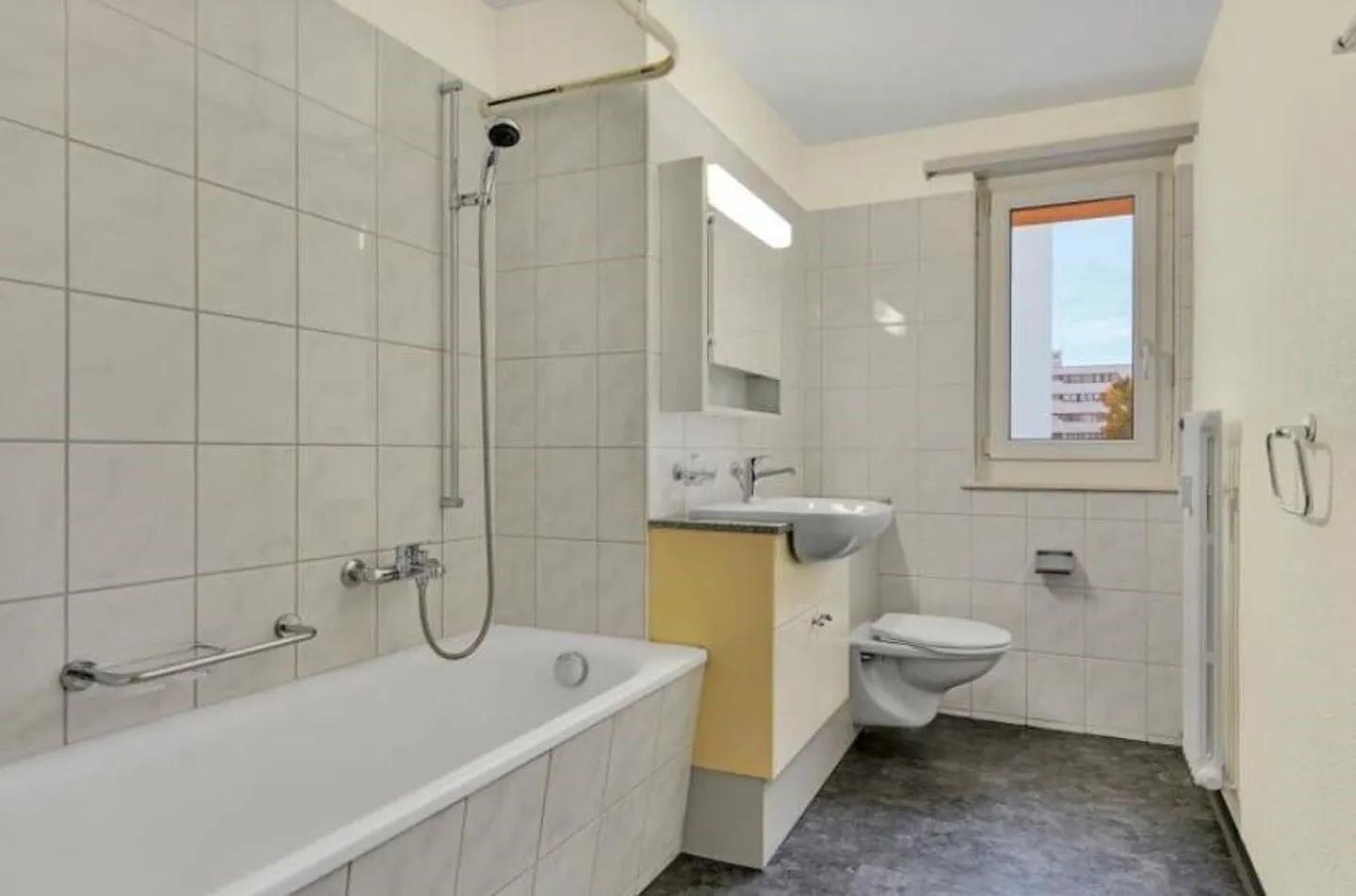 Here your dream home could come true - Photo 3 of 5