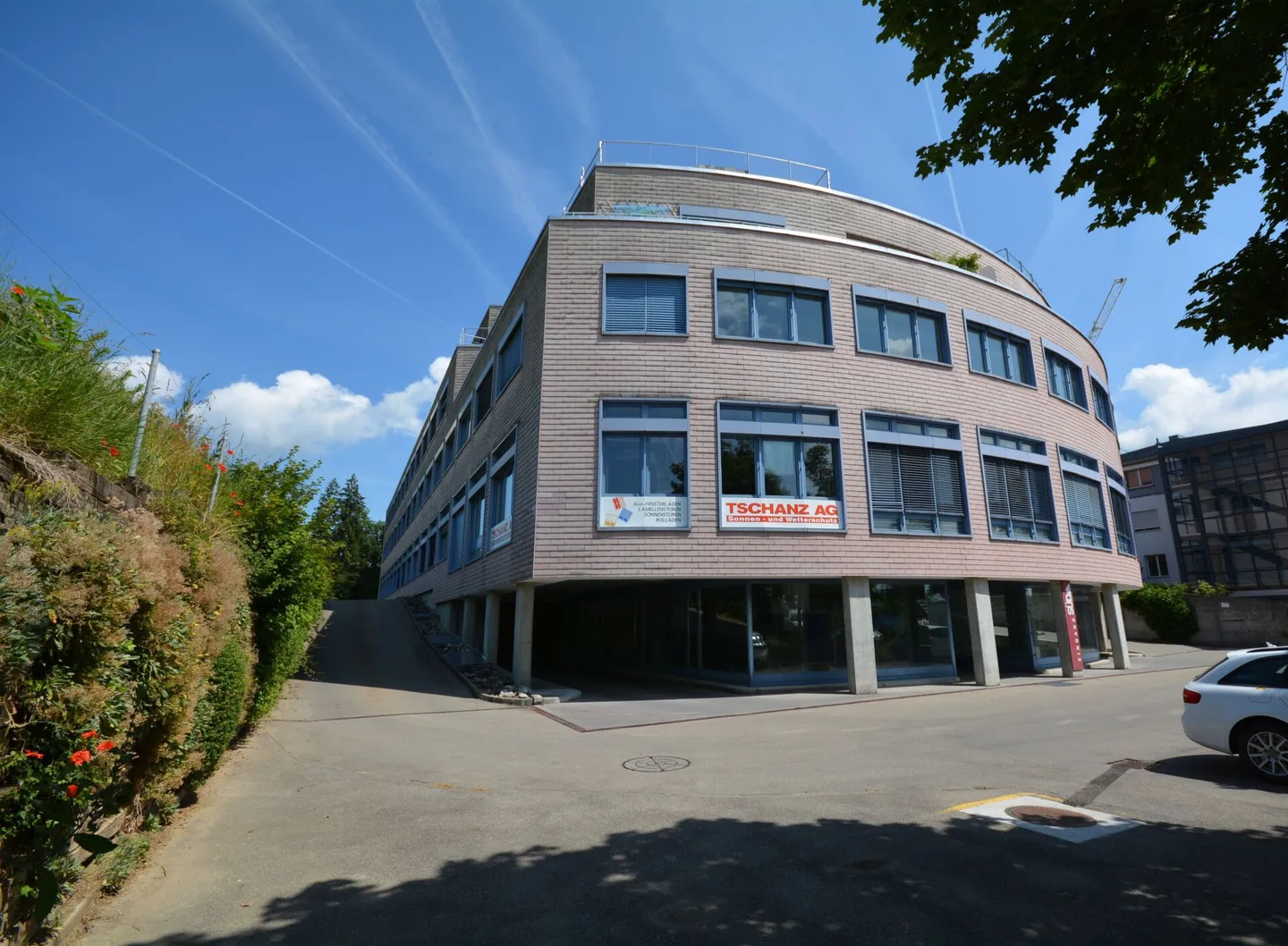 Spazio ufficio/commerciale con vista rurale - Foto 1 di 2