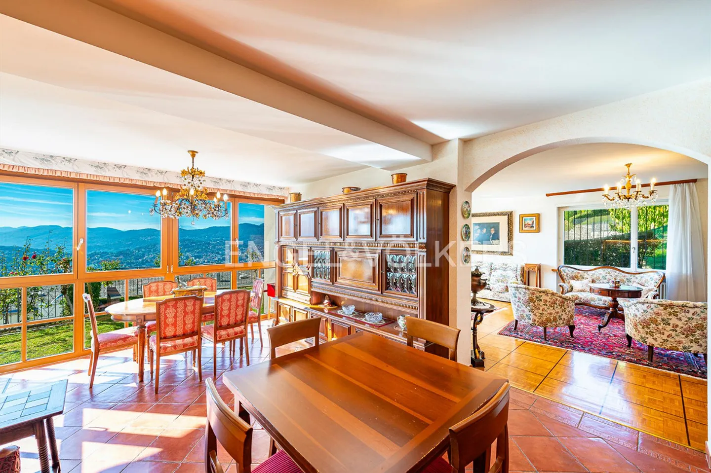 Elegance and Tranquility in Aldesago: Charm in 3.5 Rooms - Photo 4 of 13