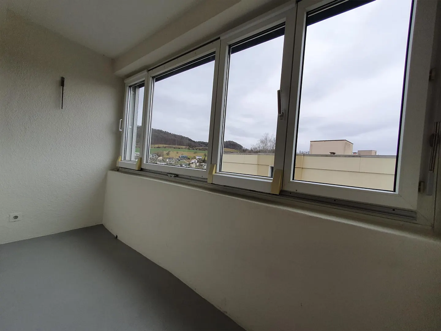 Central apartment directly at the train station - Photo 8 of 8