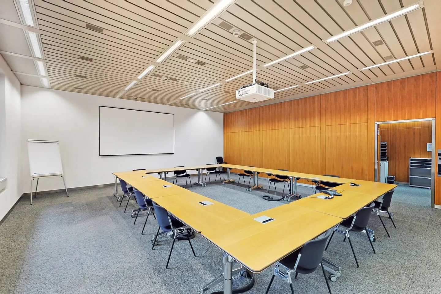 Bureau à louer - Photo 2 sur 13