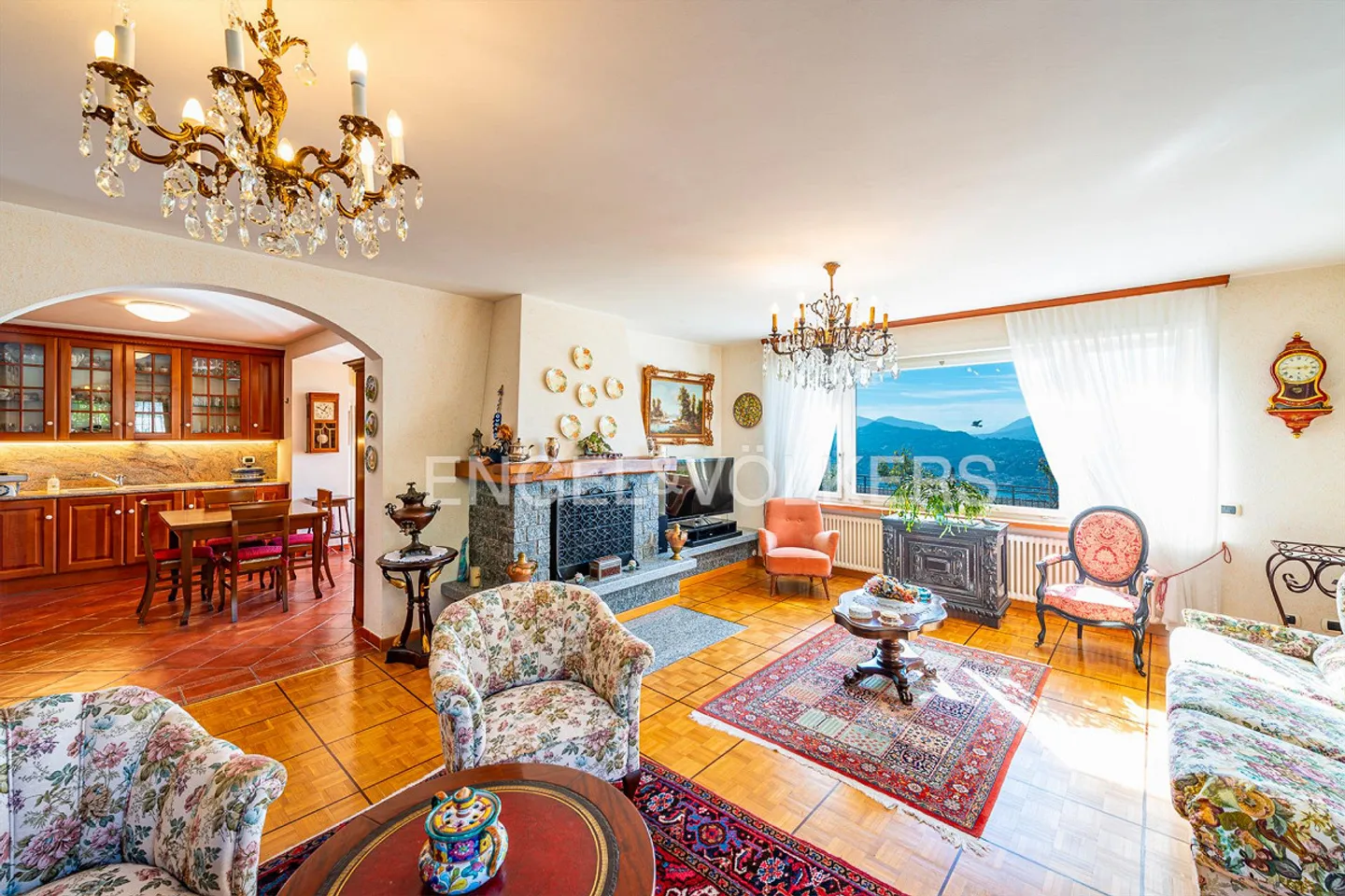 Elegance and Tranquility in Aldesago: Charm in 3.5 Rooms - Photo 5 of 13