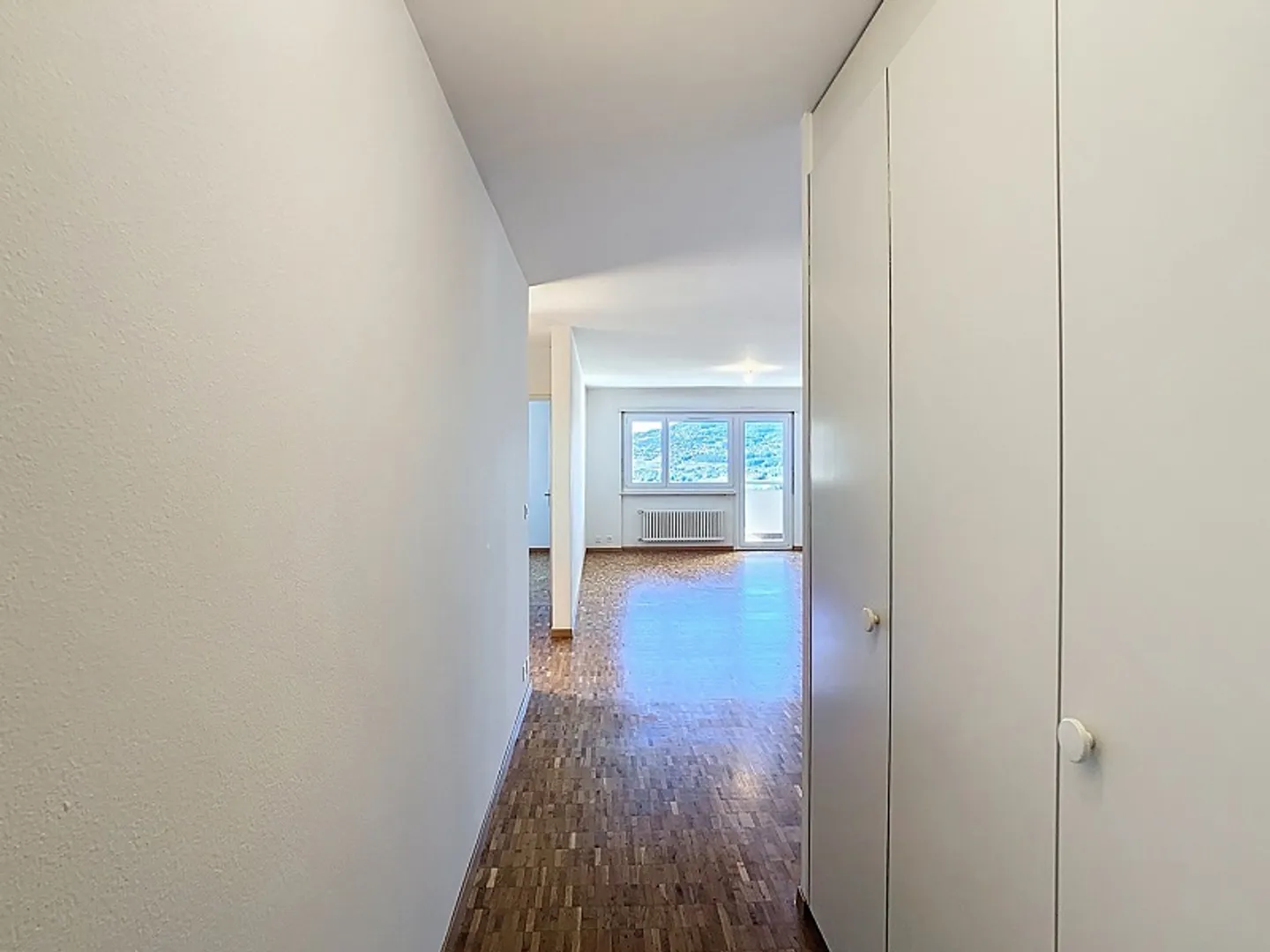 3.5 Room Apartment - Photo 6 of 10