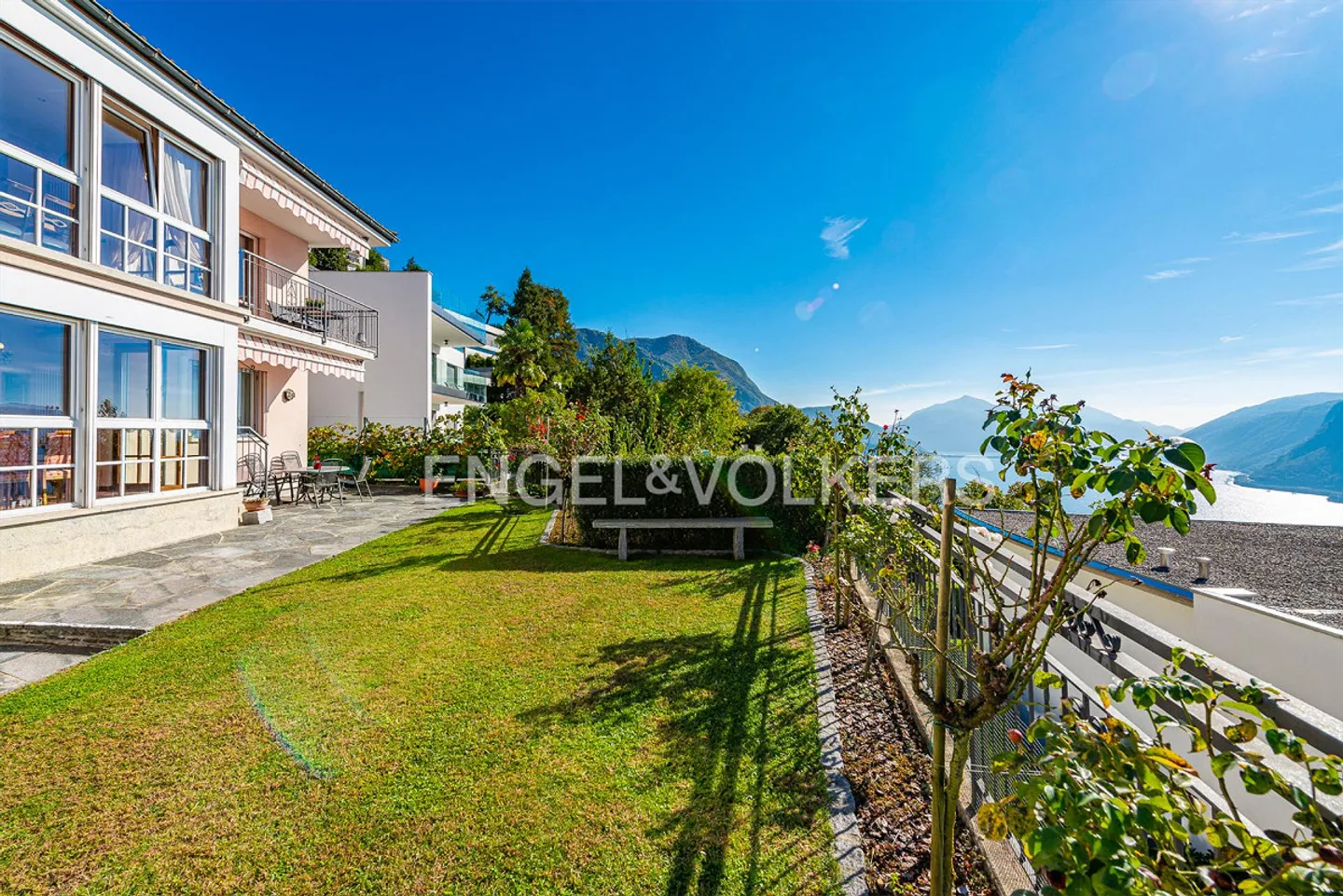 Elegance and Tranquility in Aldesago: Charm in 3.5 Rooms - Photo 11 of 13