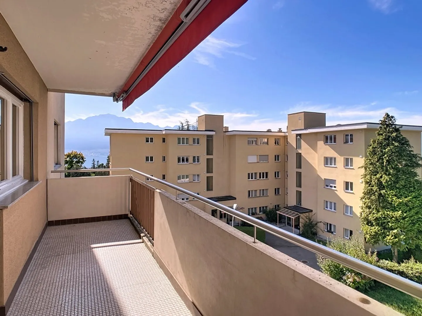 3.5 Room Apartment - Photo 10 of 10