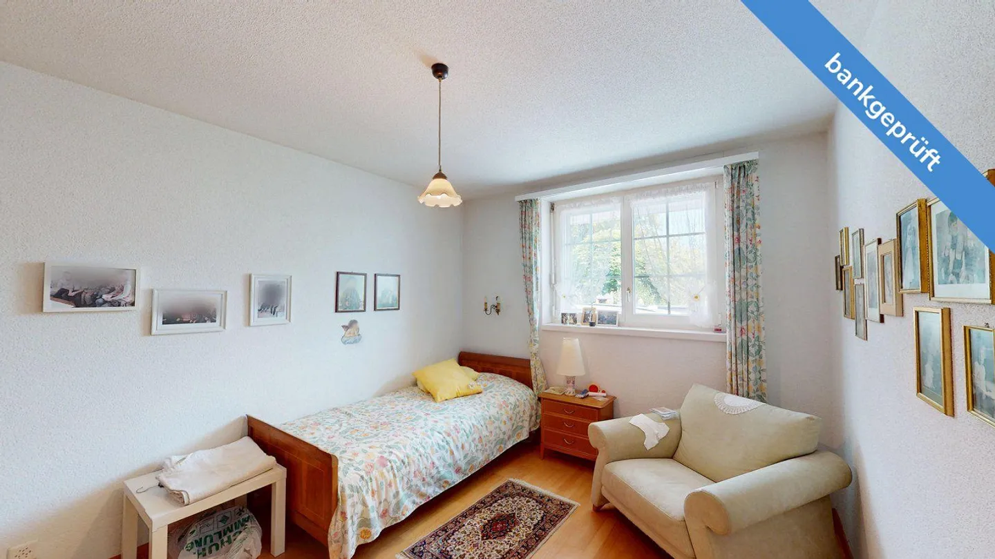 AgentSelly - Dream House with Unobstructed View of the Alps - Photo 7 of 13