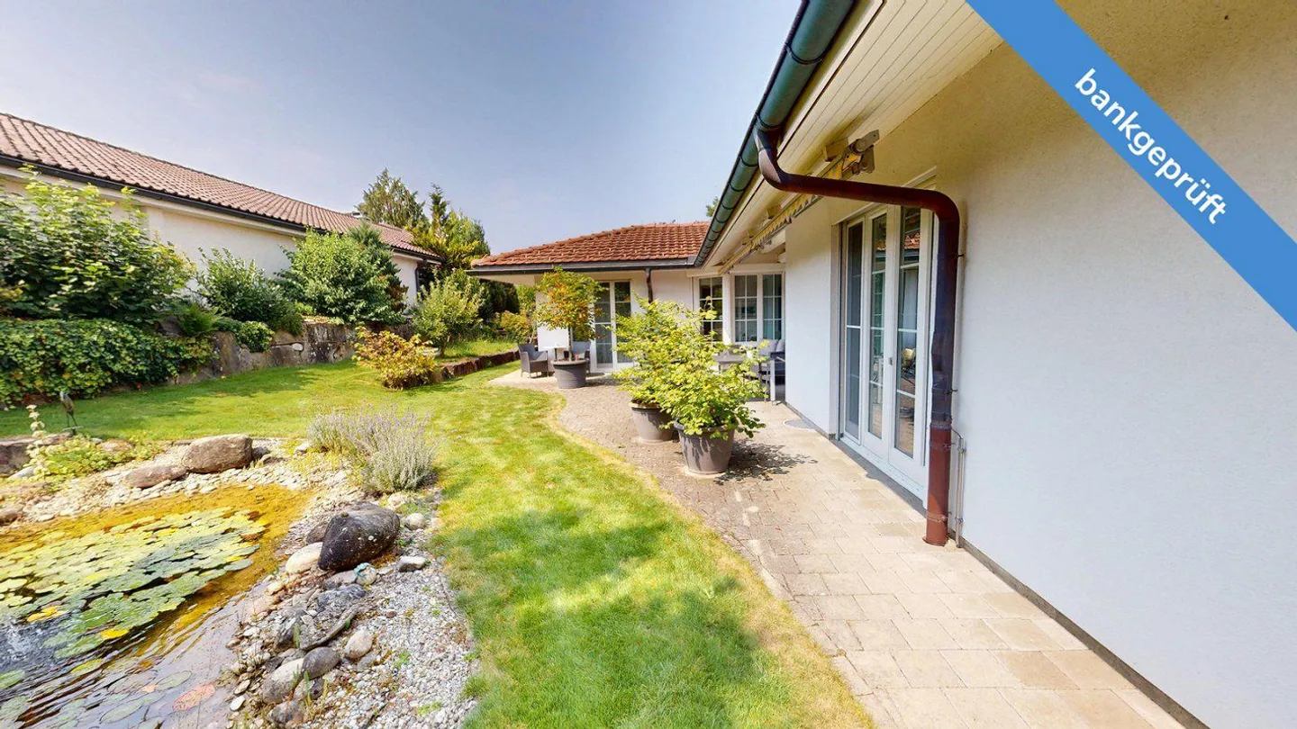 AgentSelly - Dream House with Unobstructed View of the Alps - Photo 11 of 13