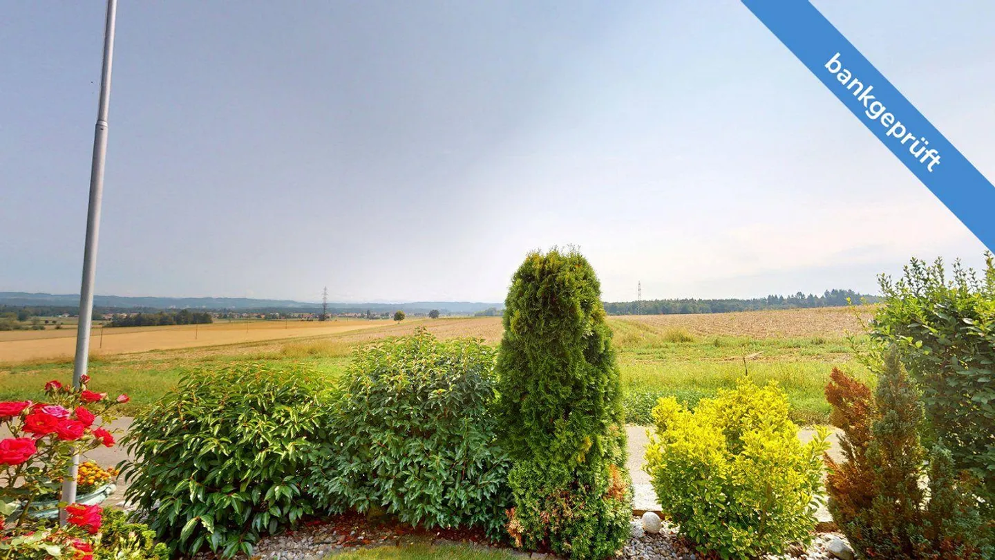 AgentSelly - Dream House with Unobstructed View of the Alps - Photo 12 of 13