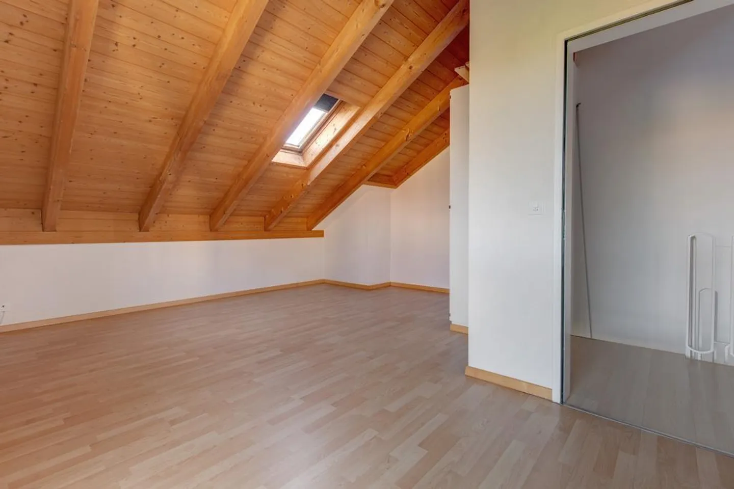 Appartamento duplex luminoso ti aspetta! - Foto 5 di 8