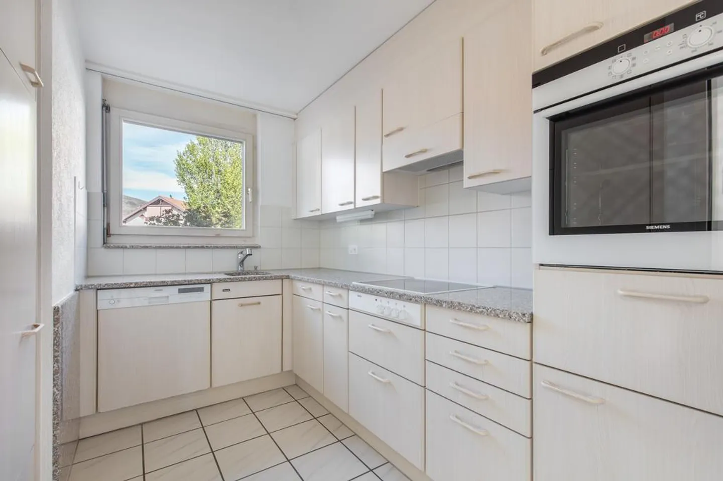 Appartamento duplex luminoso ti aspetta! - Foto 3 di 8