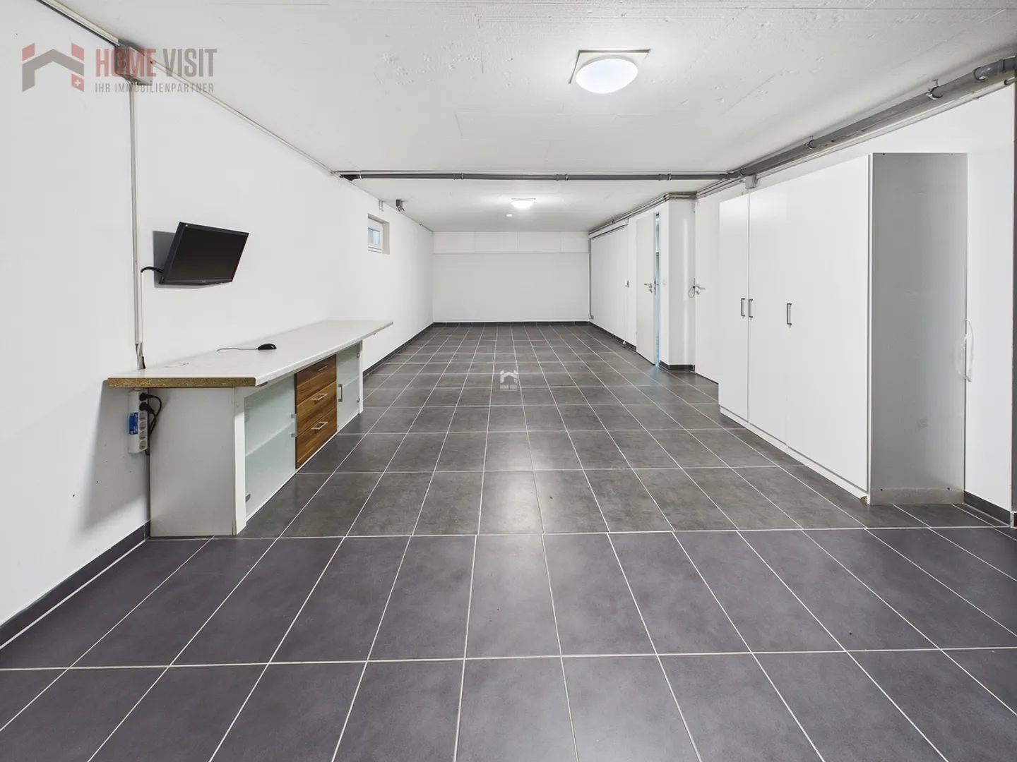 Modern Corner House Near Switzerland - Photo 16 of 23