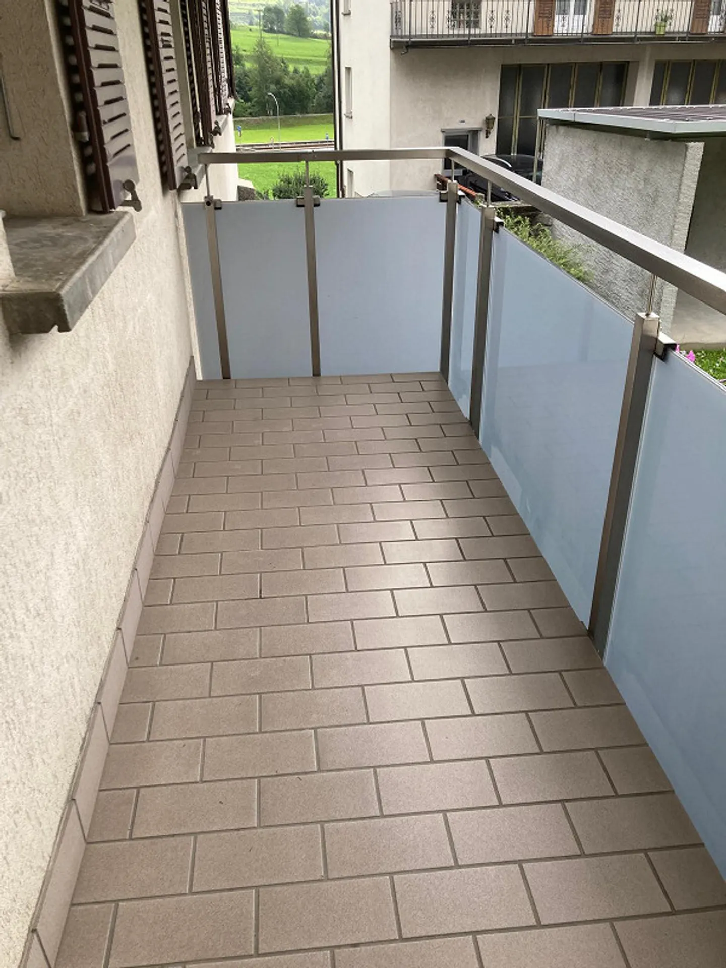 Living with Balcony & Mountain Flair - Photo 3 of 11