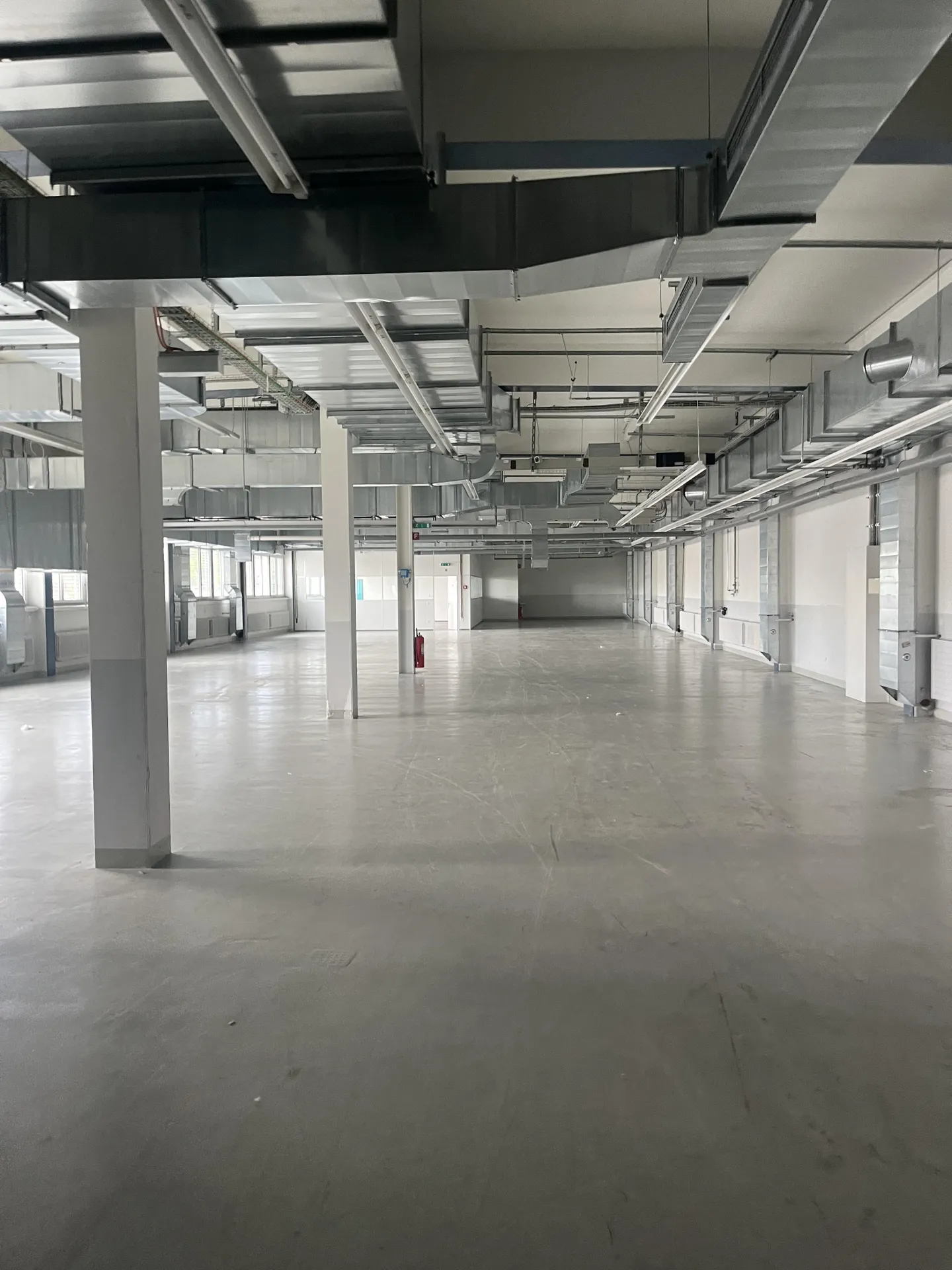 Storage space for rent - Photo 2 of 12