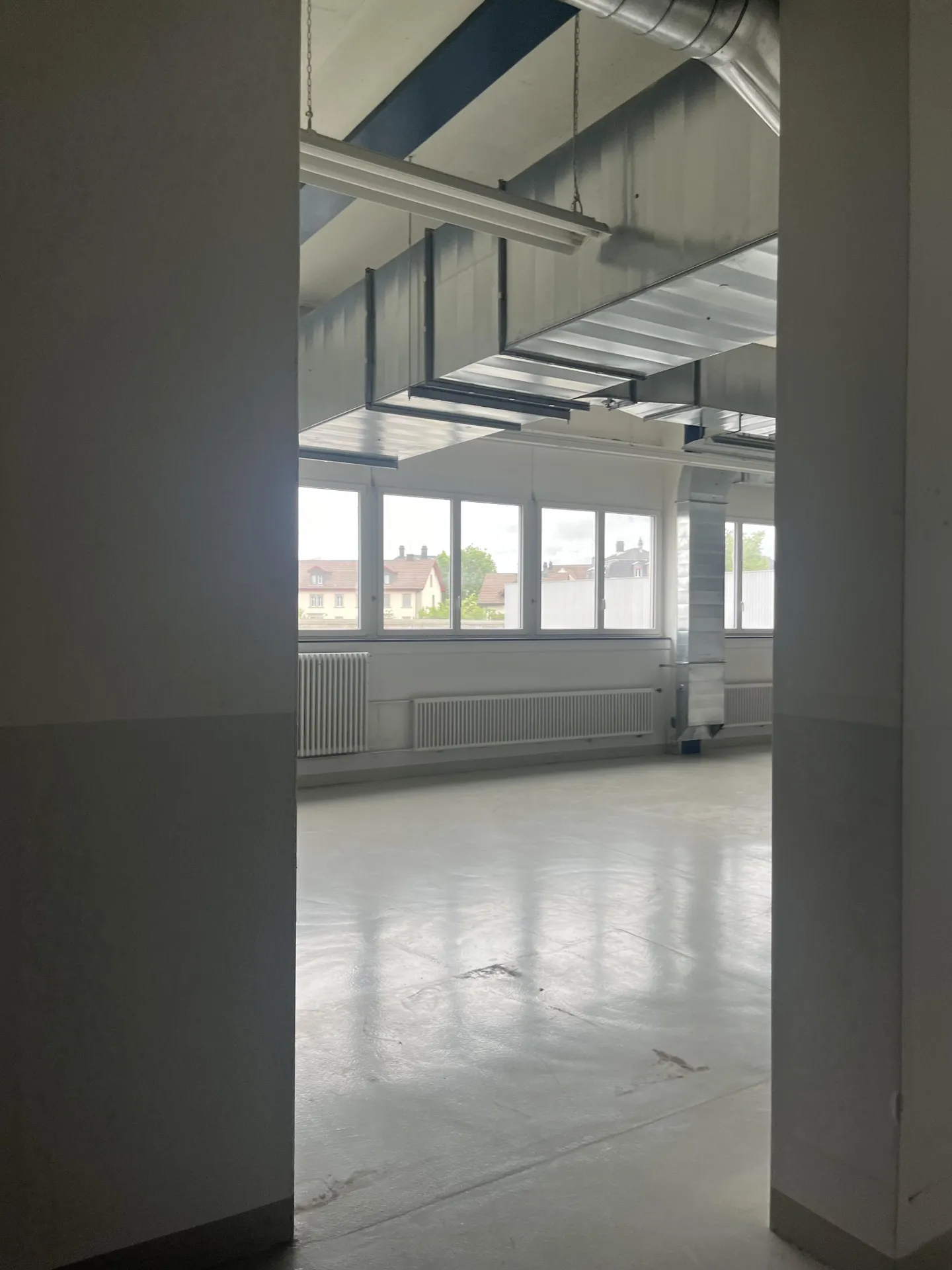 Storage space for rent - Photo 3 of 12