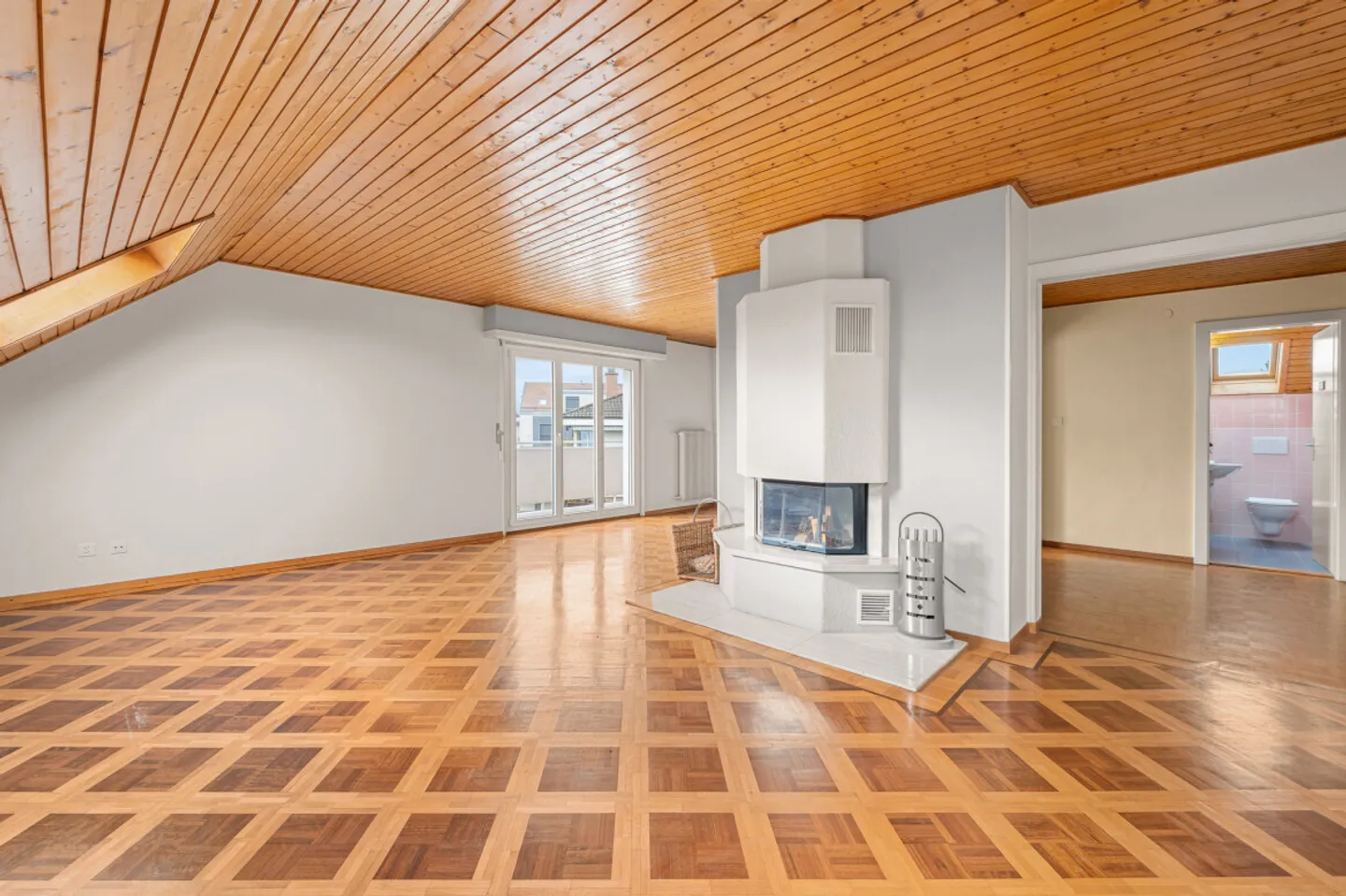 High potential for enhancement - Photo 4 of 9