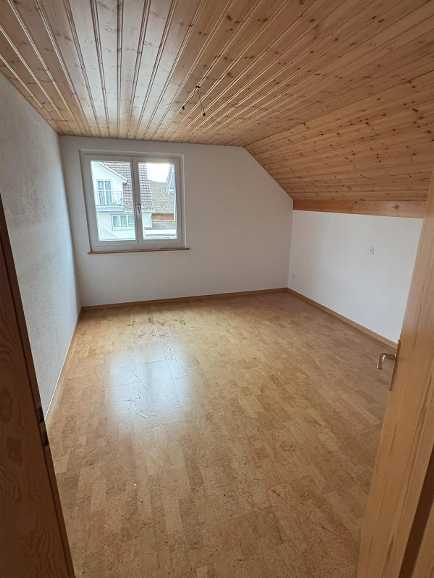 Charming 5.5-room attic apartment in the attractive municipality of Zuzwil SG - Photo 18 of 22