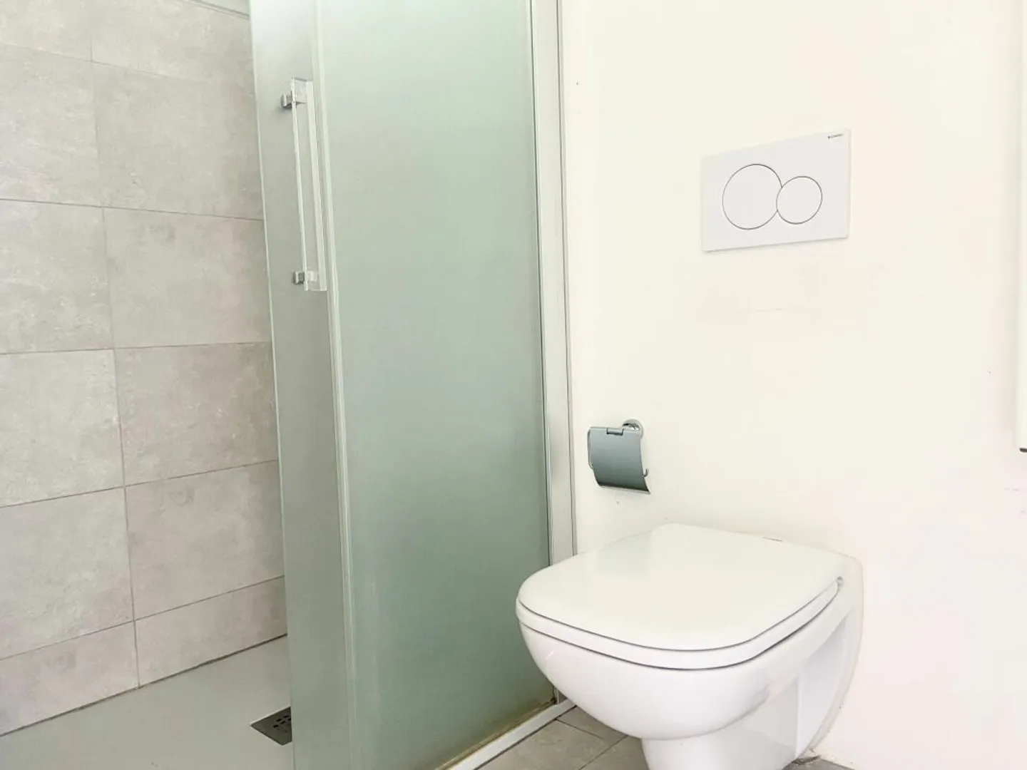 Bright 2.5-Room Apartment - Photo 12 of 20