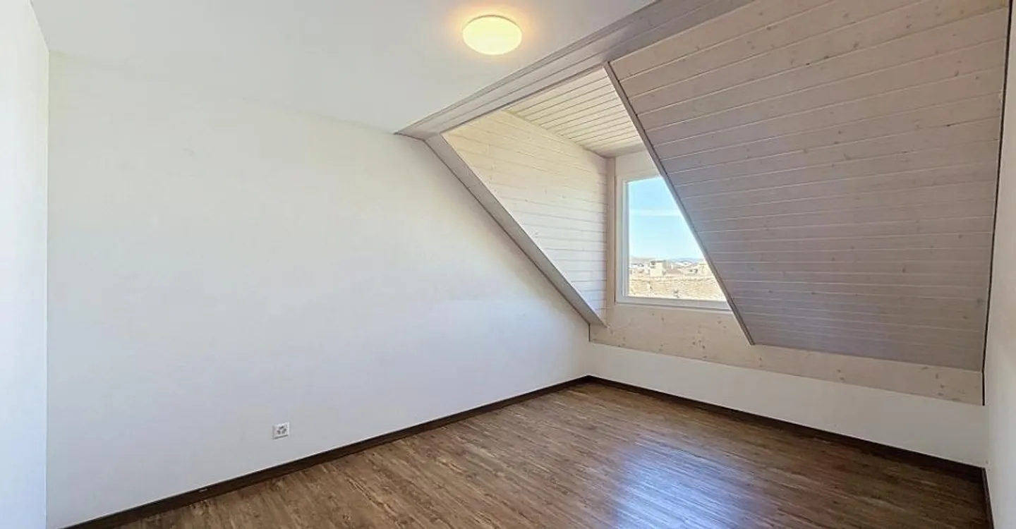 3.5 Room Apartment - Photo 11 of 13