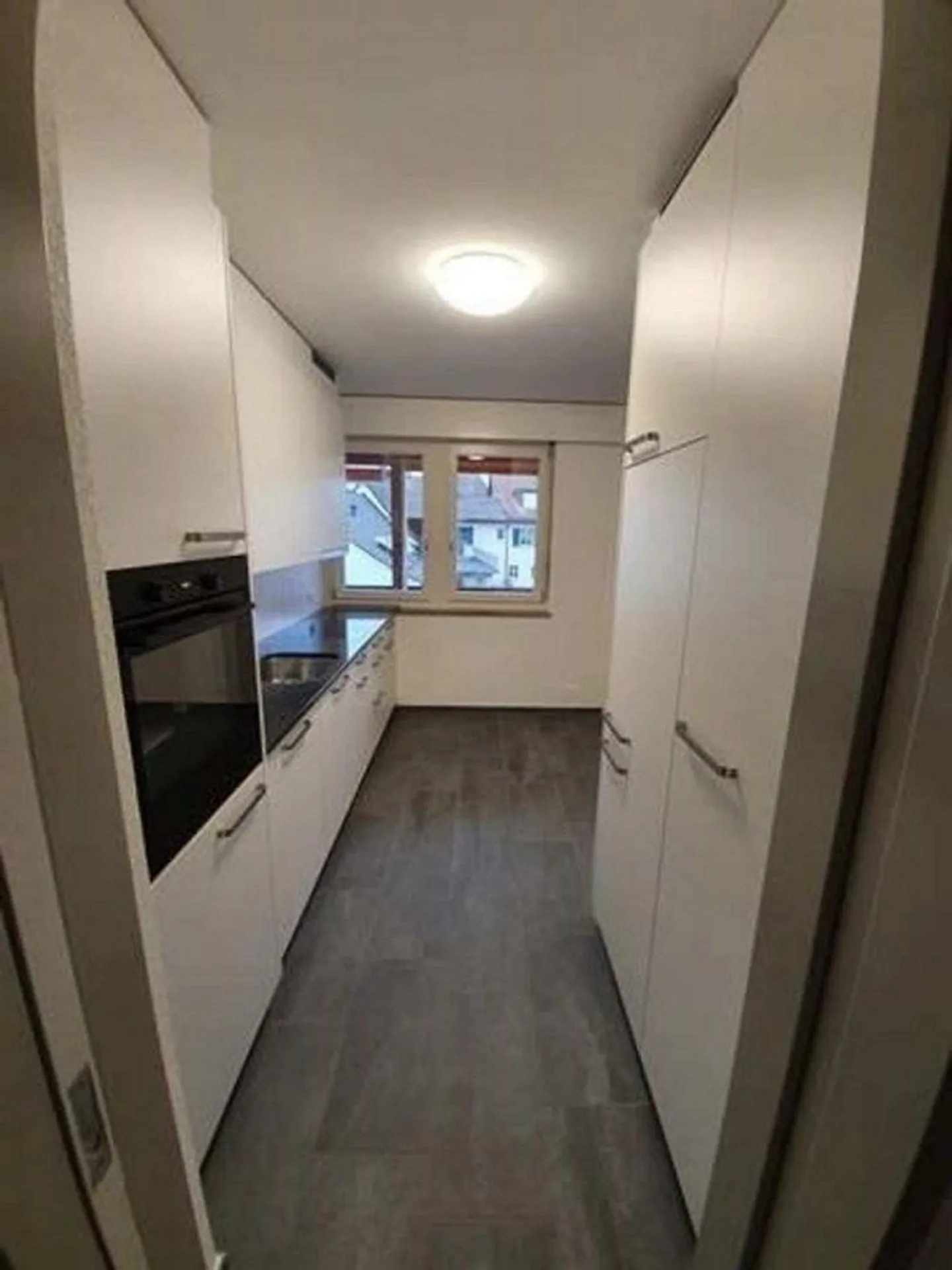 Grosszügige und helle Wohnung in Riehen - Foto 9 von 12